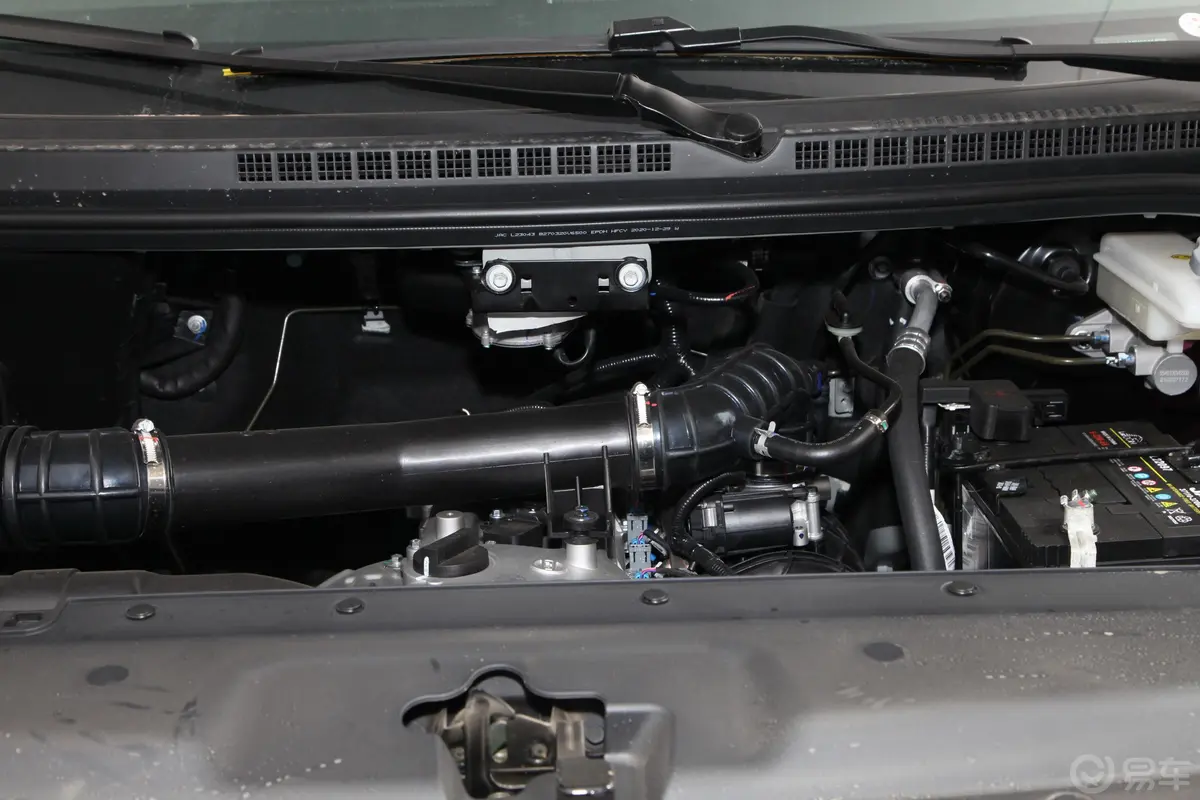 瑞风M42.0L 手动商旅版 7座 汽油发动机特写