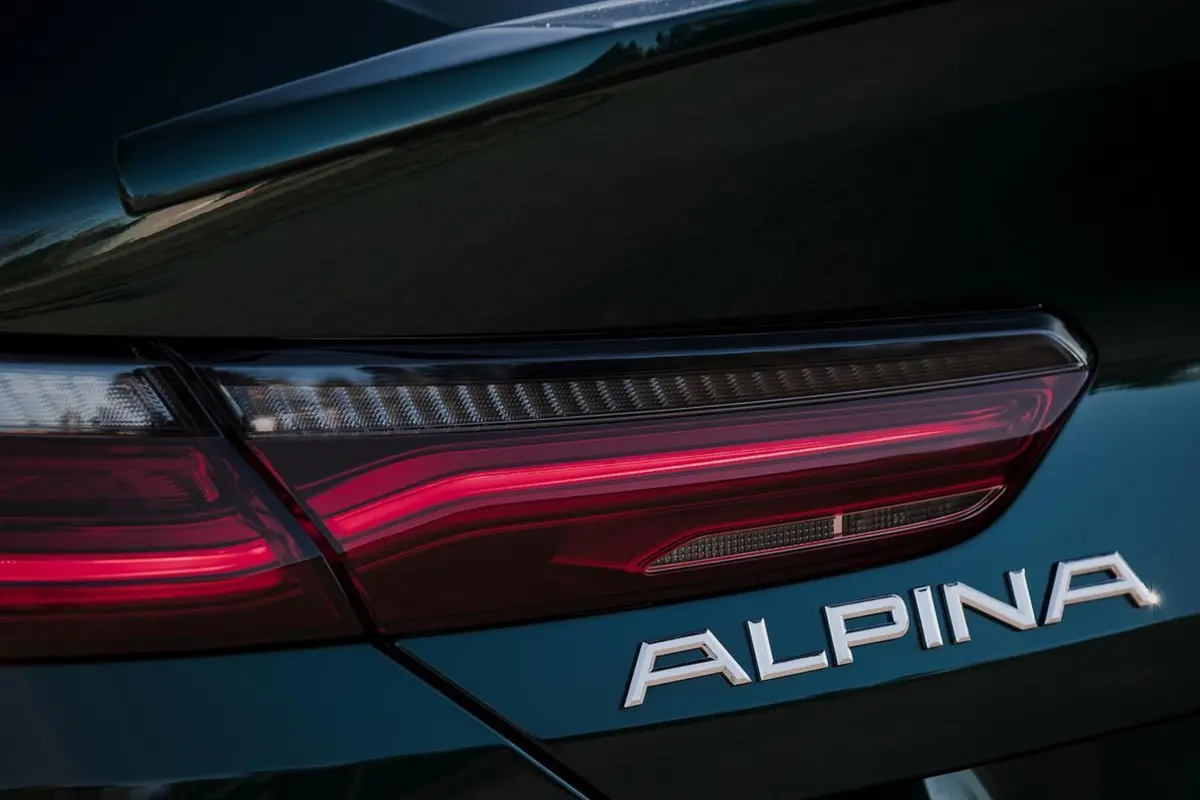 ALPINA B8