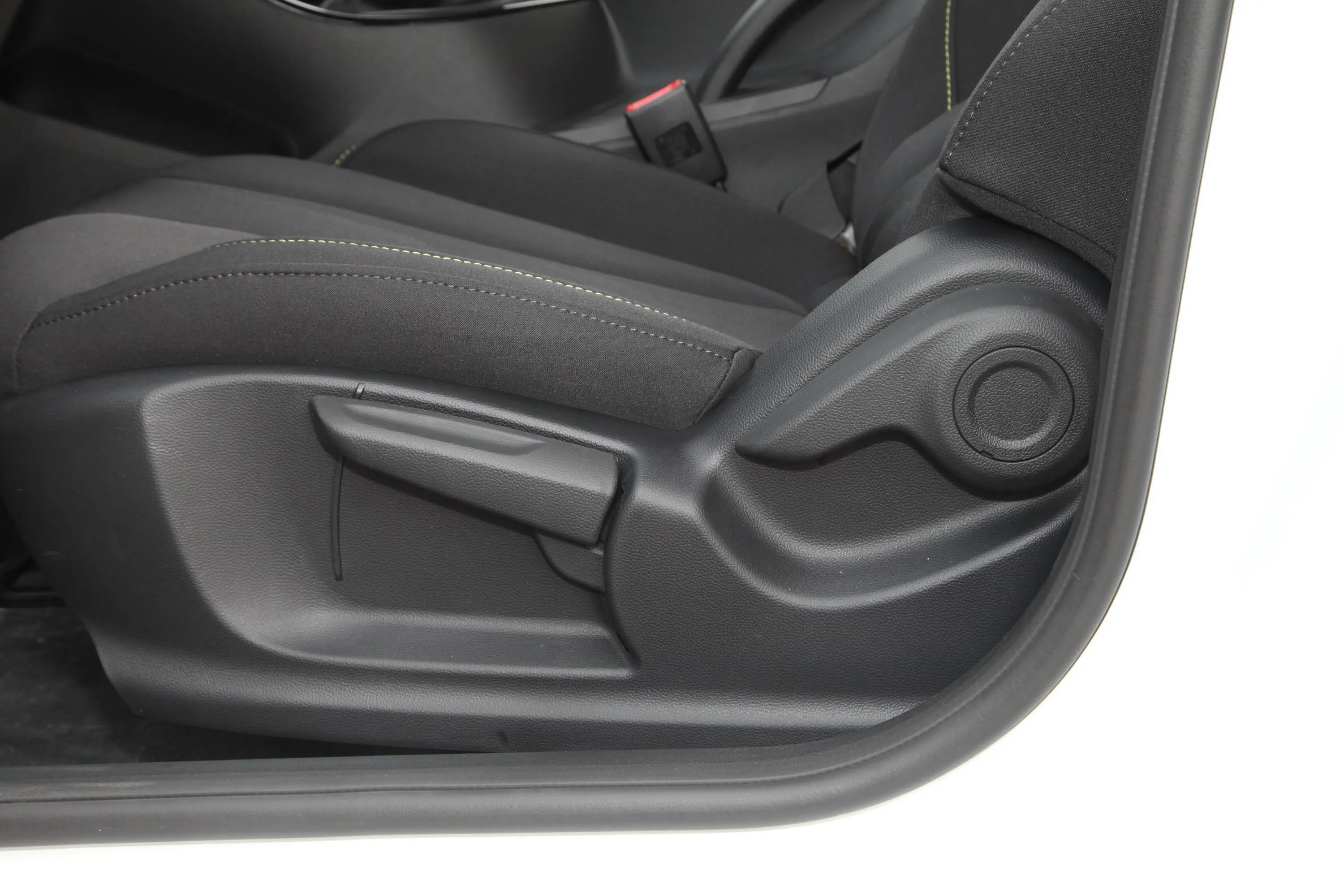荣威i51.5L 手动铂金版主驾座椅调节