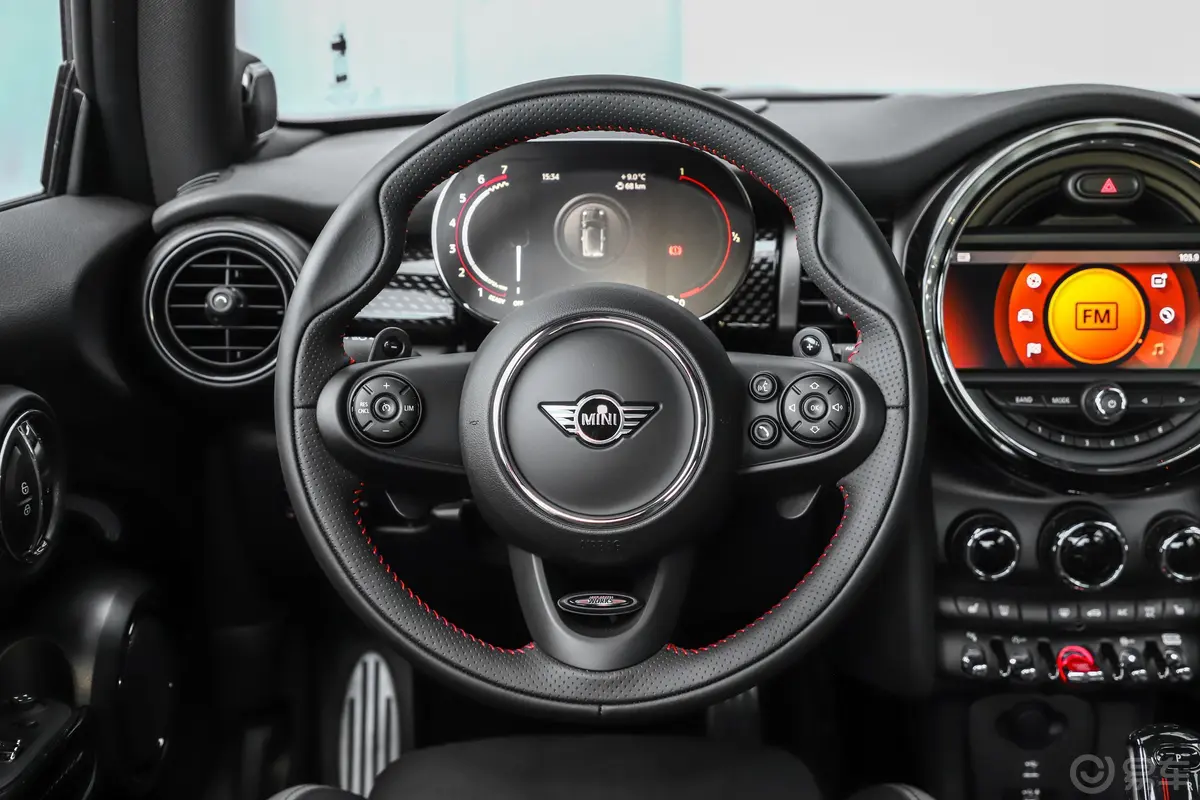 MINI JCW2.0T JOHN COOPER WORKS ALL-IN内饰