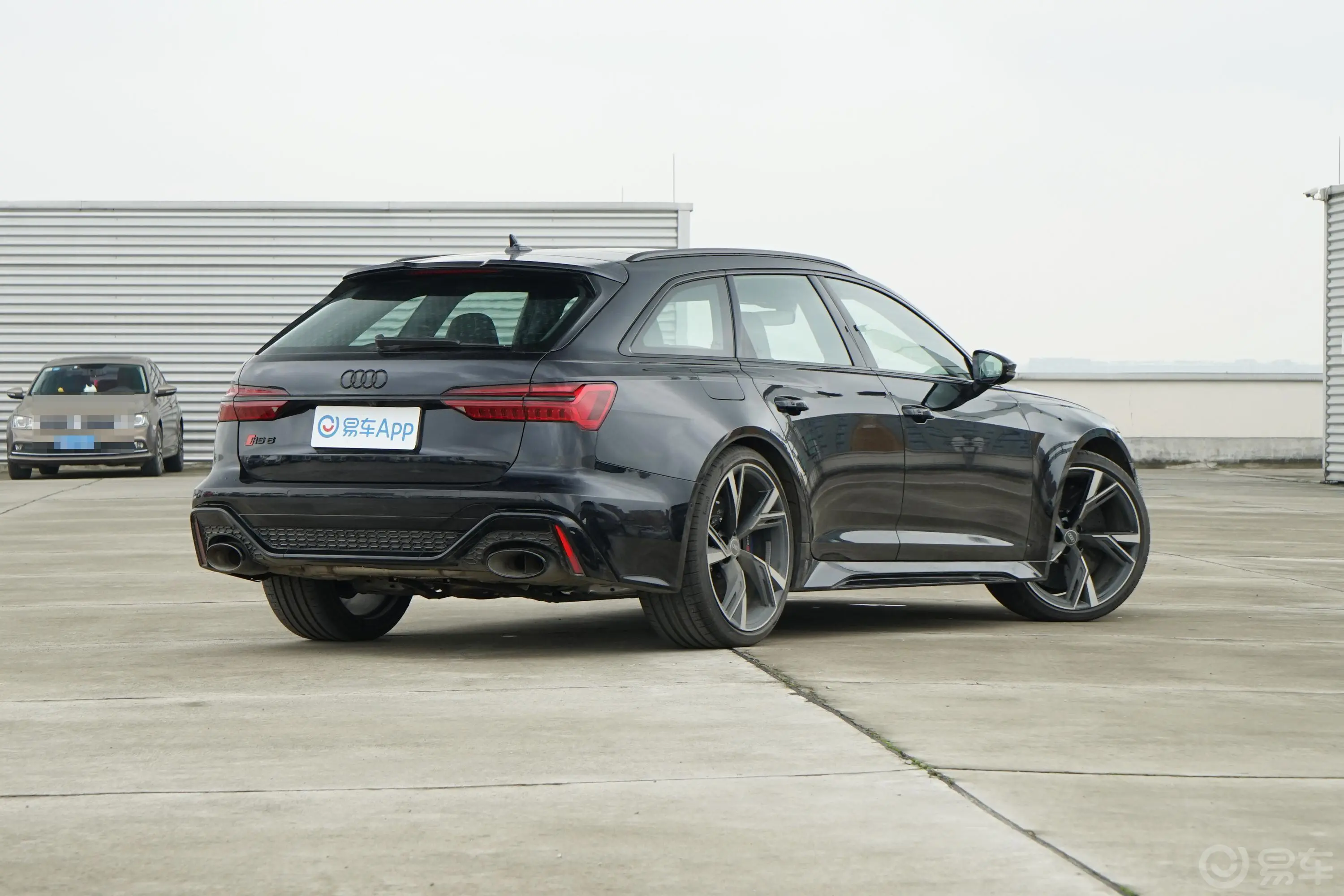 奥迪RS 6RS 6 4.0T Avant外观