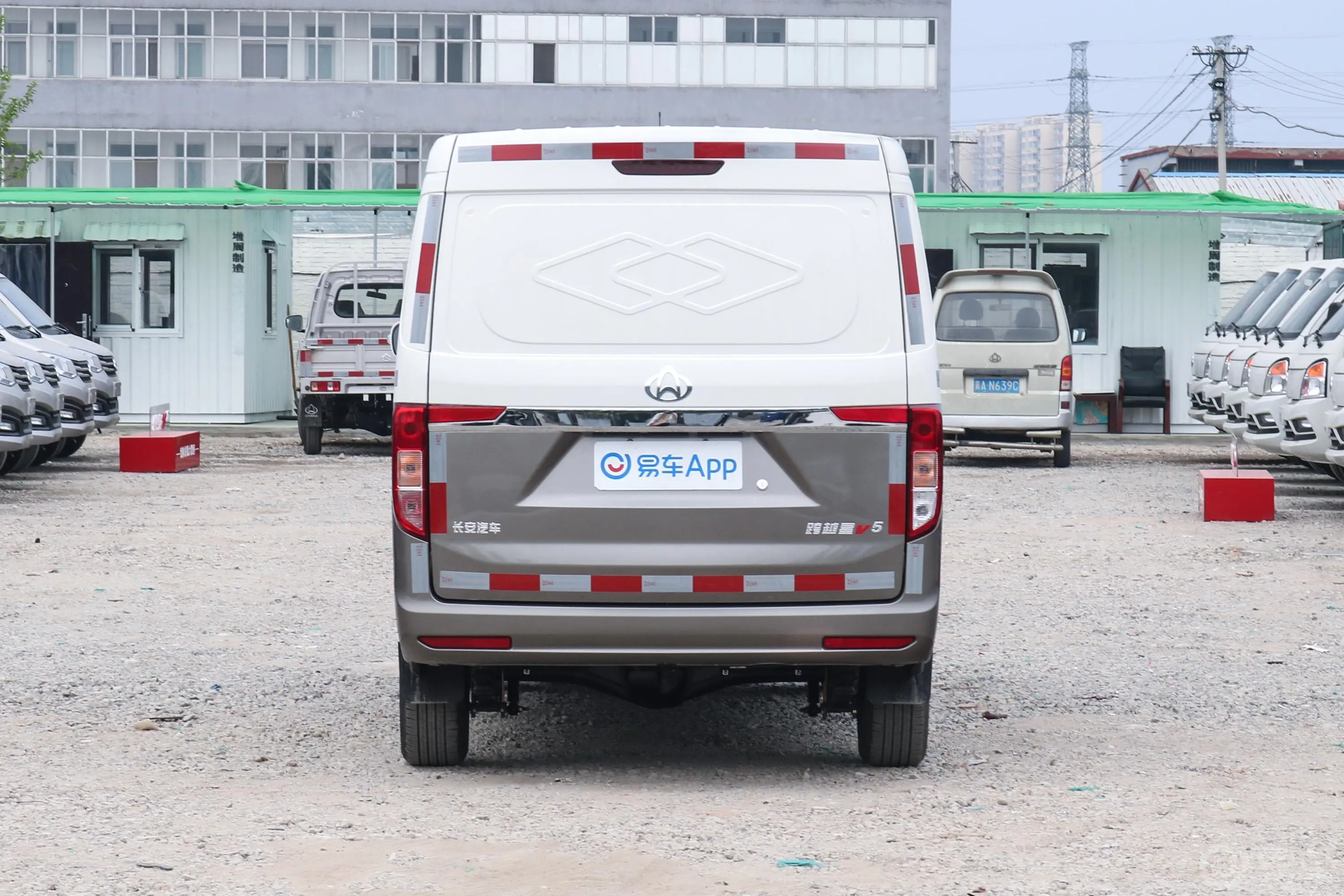 跨越星V51.5L 手动 单排 进宝版 JL473QH正后水平