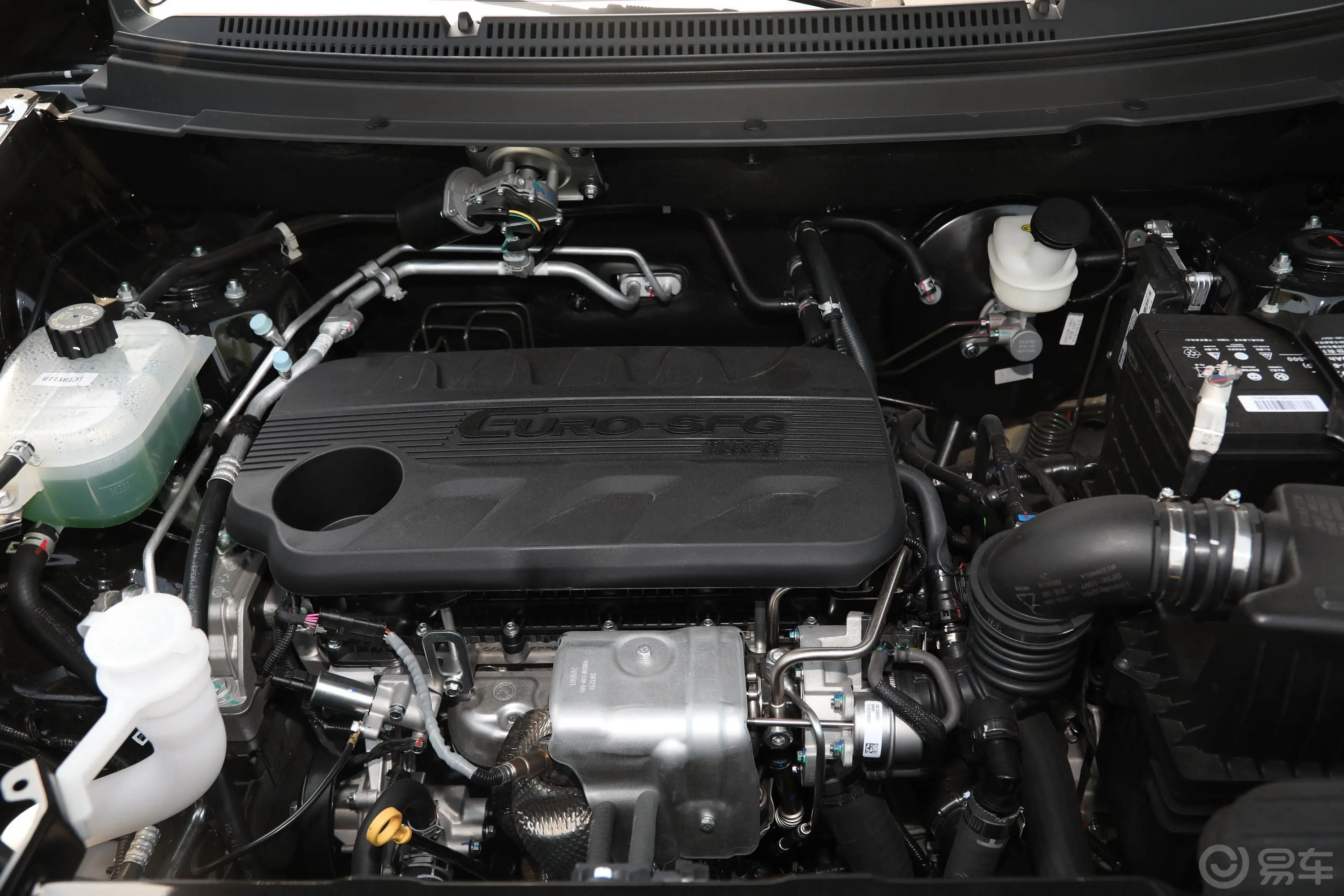 风光S560改款 1.5T 手动都市型外观