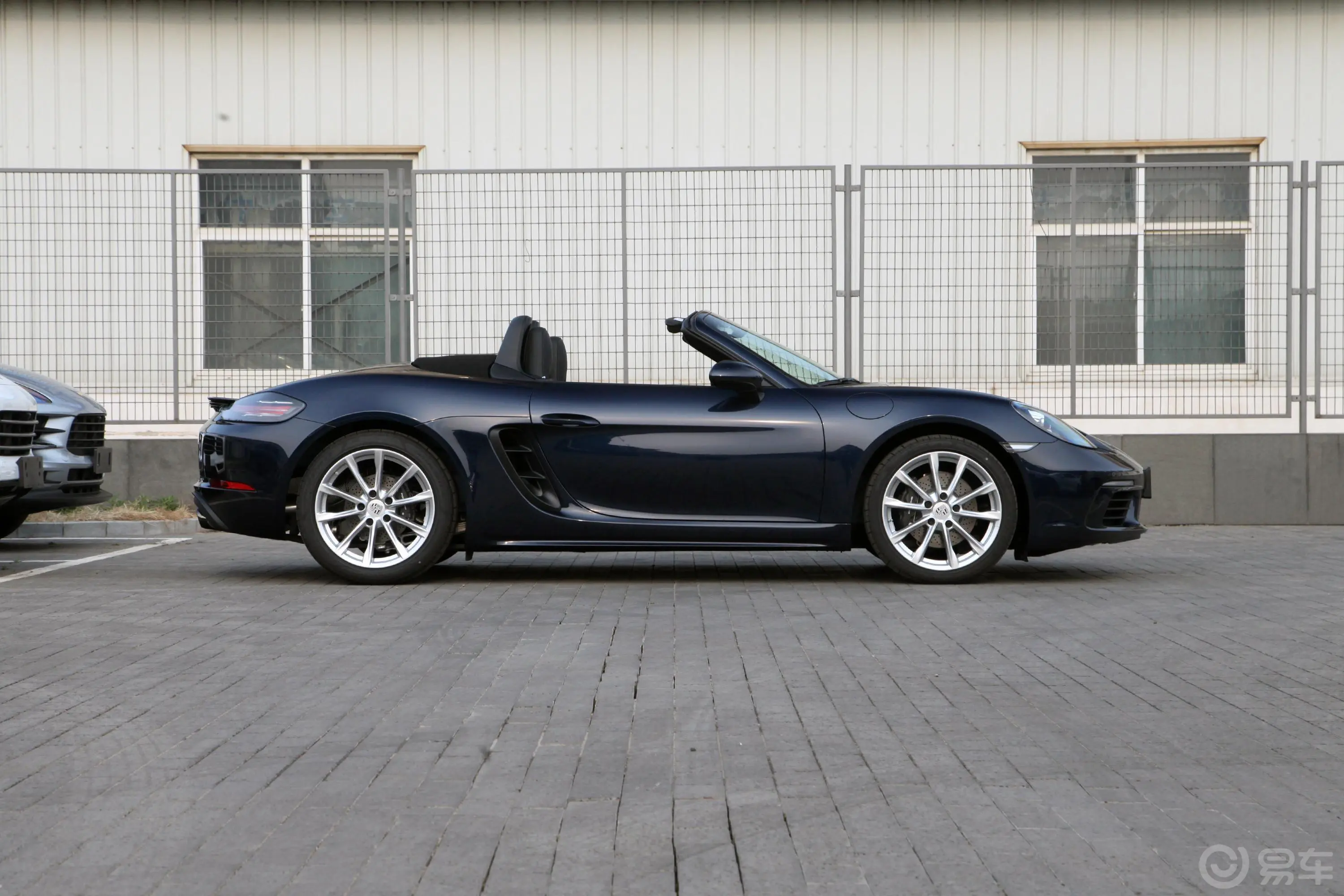 保时捷718Boxster 2.0T外观