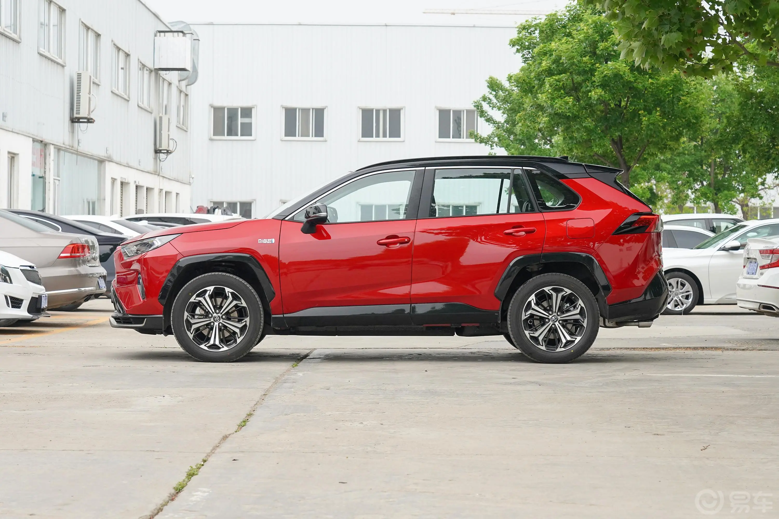 RAV4荣放 双擎E+2.5L 四驱旗舰Pro外观