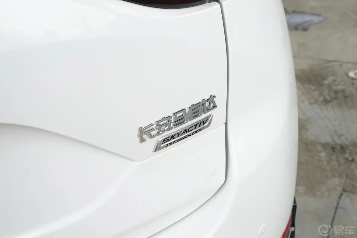 马自达CX-52.5L 手自一体 两驱 智慧型外观