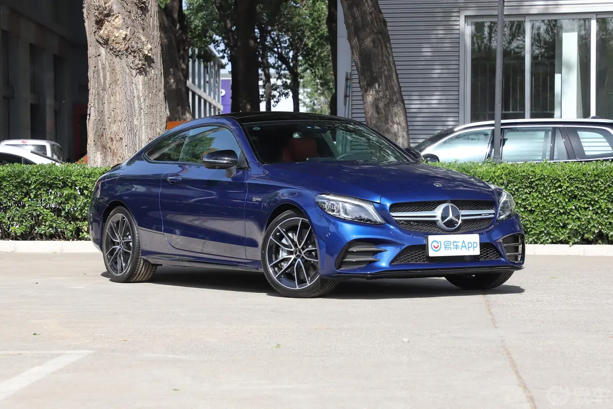 奔驰C级 AMGAMG C 43 4MATIC 轿跑车外观