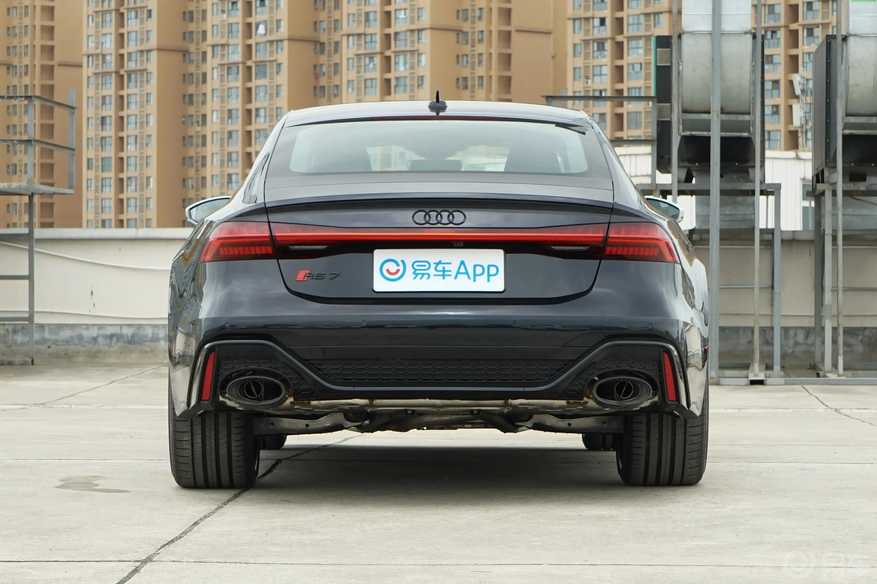 奥迪RS 7RS 7 4.0T Sportback正后水平