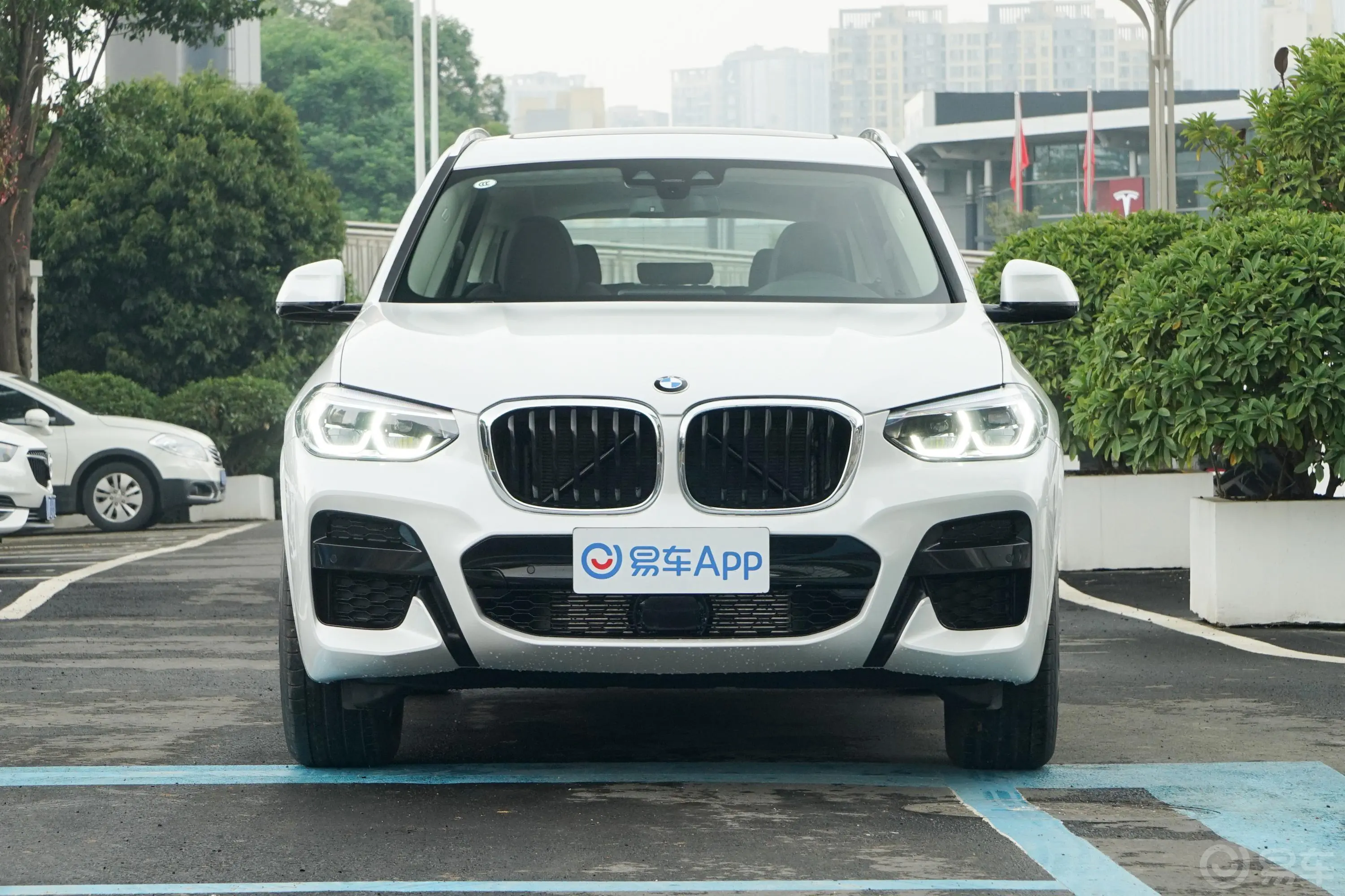 宝马X3改款 xDrive 28i M运动套装正前水平