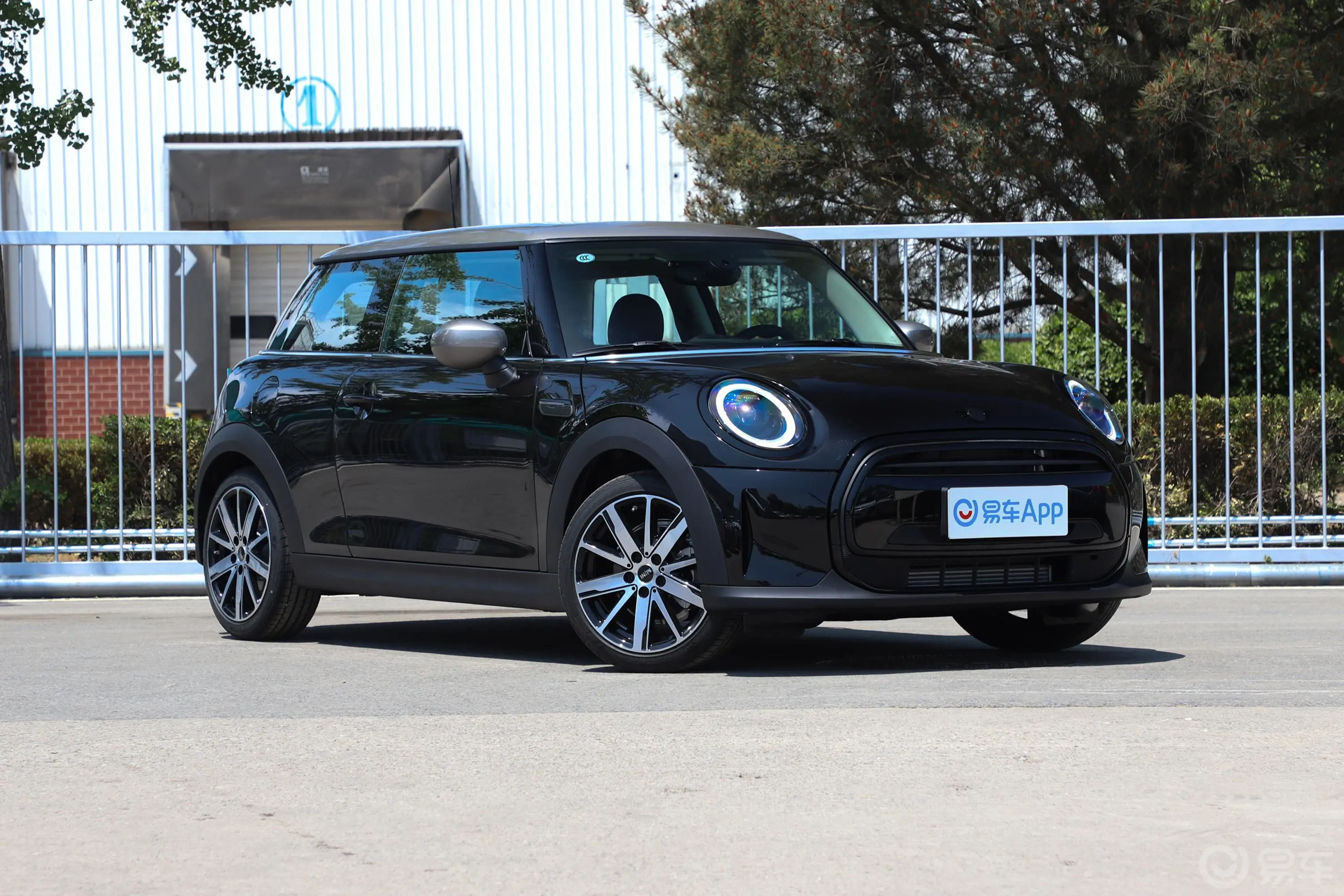 MINI1.5T COOPER 艺术家主驾驶后视镜背面