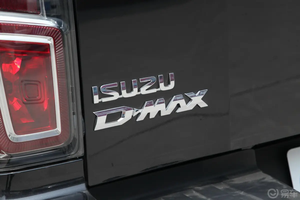 D-MAX1.9T 自动四驱Global引领型外观细节