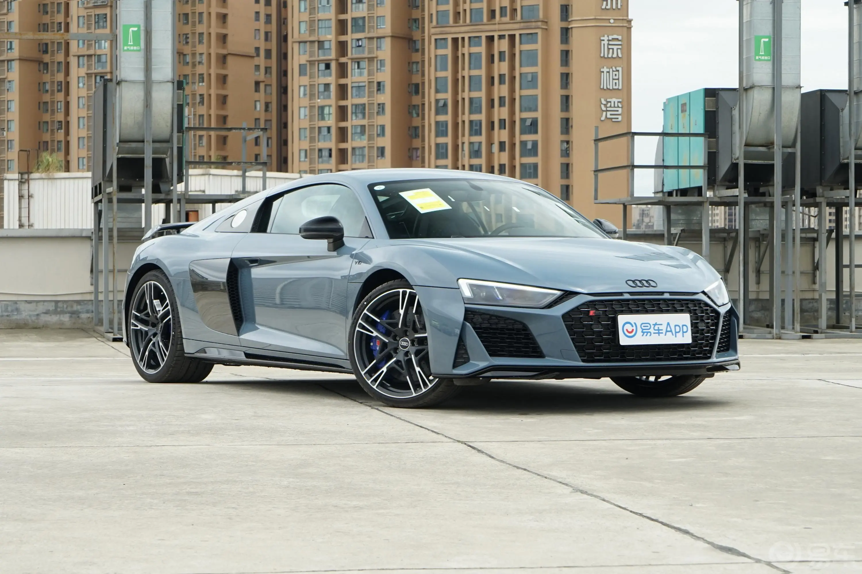 奥迪R8R8 V10 Coupe Performance前轮毂造型