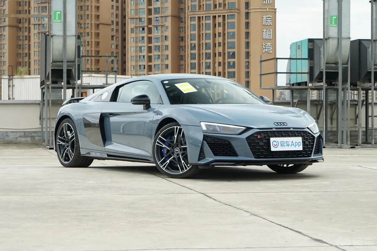 奥迪R8R8 V10 Coupe Performance大灯侧45度俯拍