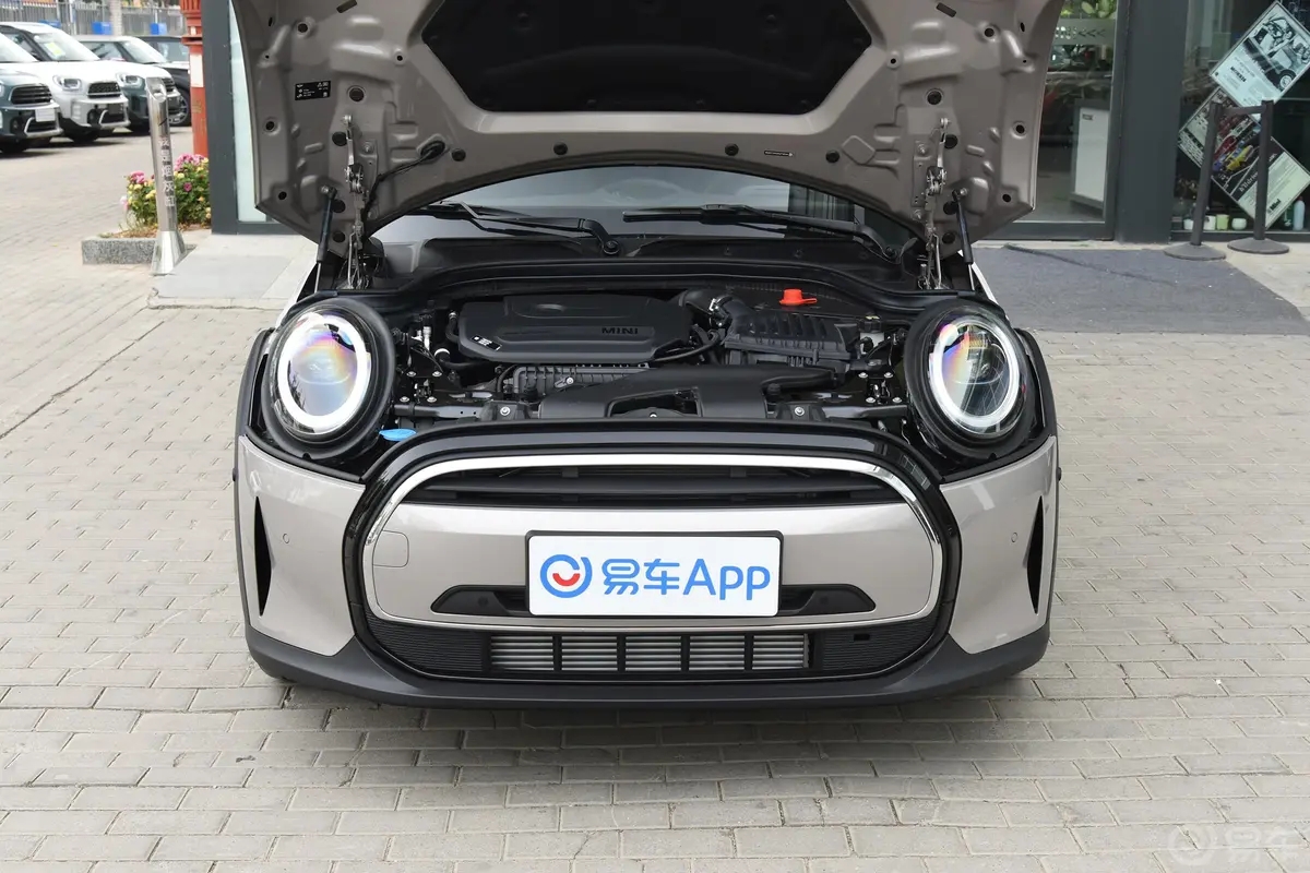 MINI1.5T COOPER 艺术家 五门版发动机舱整体