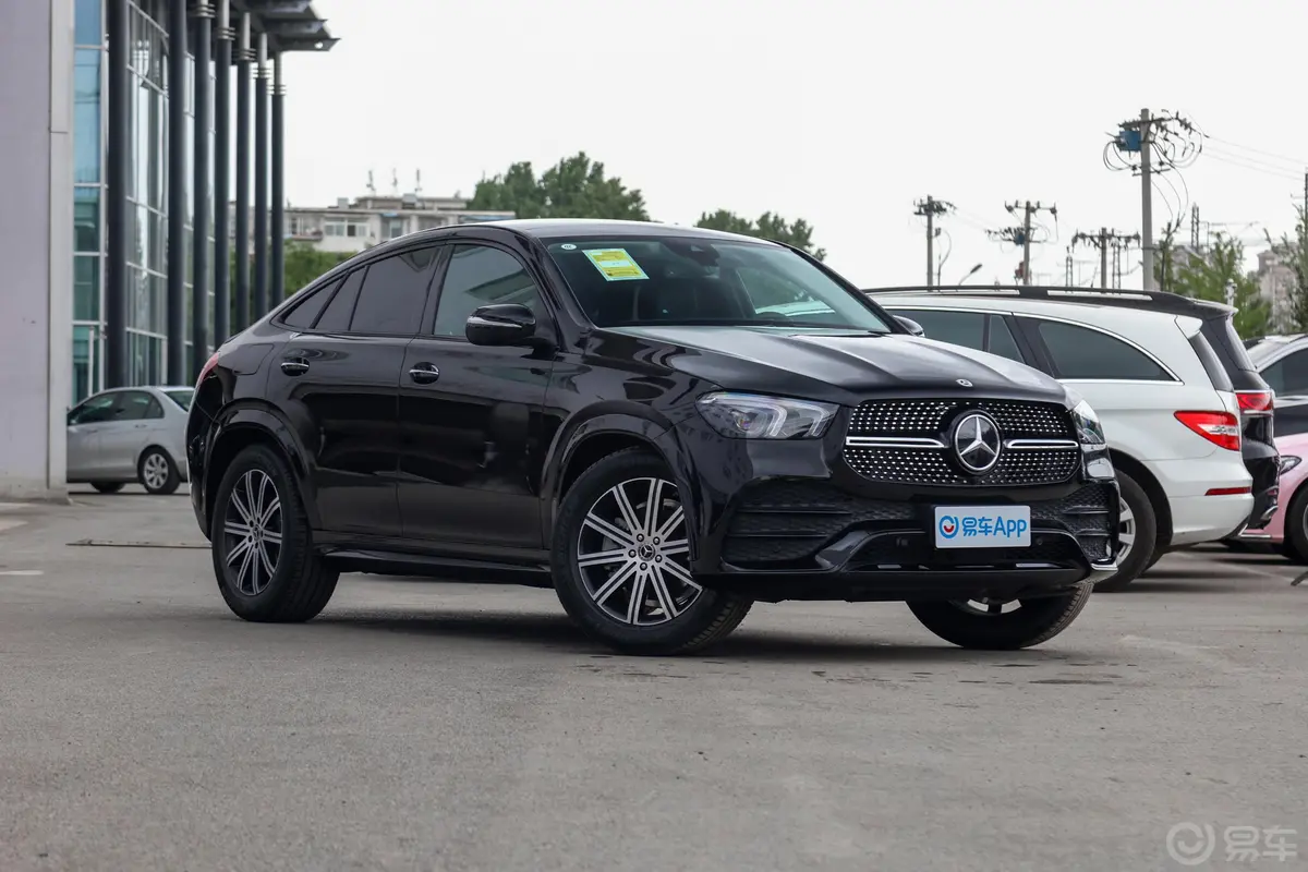 奔驰GLE轿跑GLE 350 4MATIC 轿跑SUV 豪华型外观