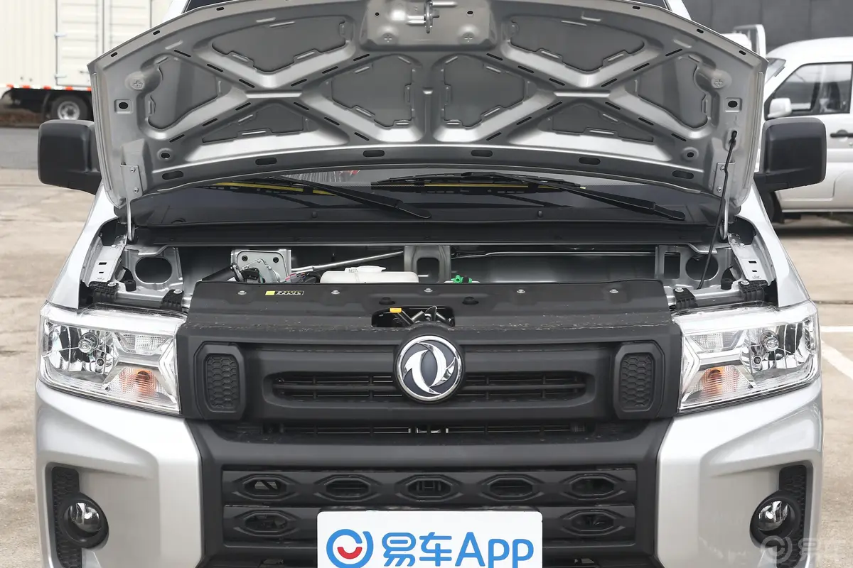 东风小康C711.6L 手动 LV1真牛版外观