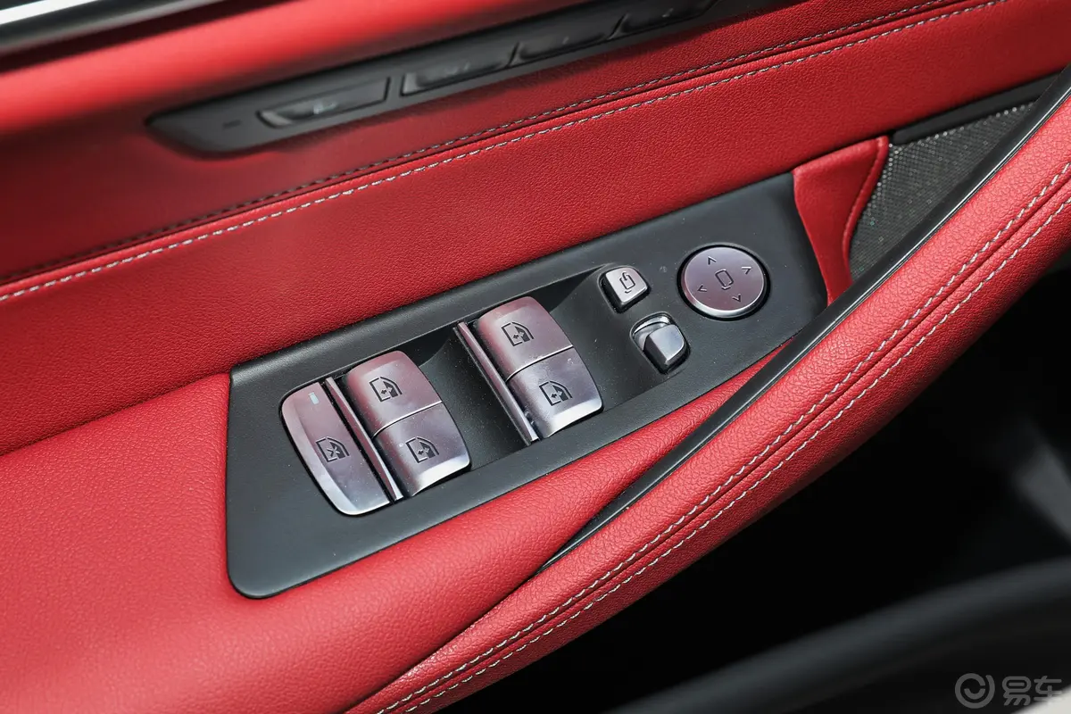 宝马5系 插电混动改款 535Le 先锋版M运动套装车窗调节整体