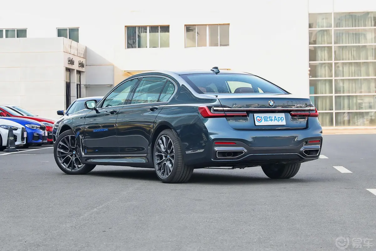 宝马7系改款 740Li xDrive 行政型 M运动套装外观