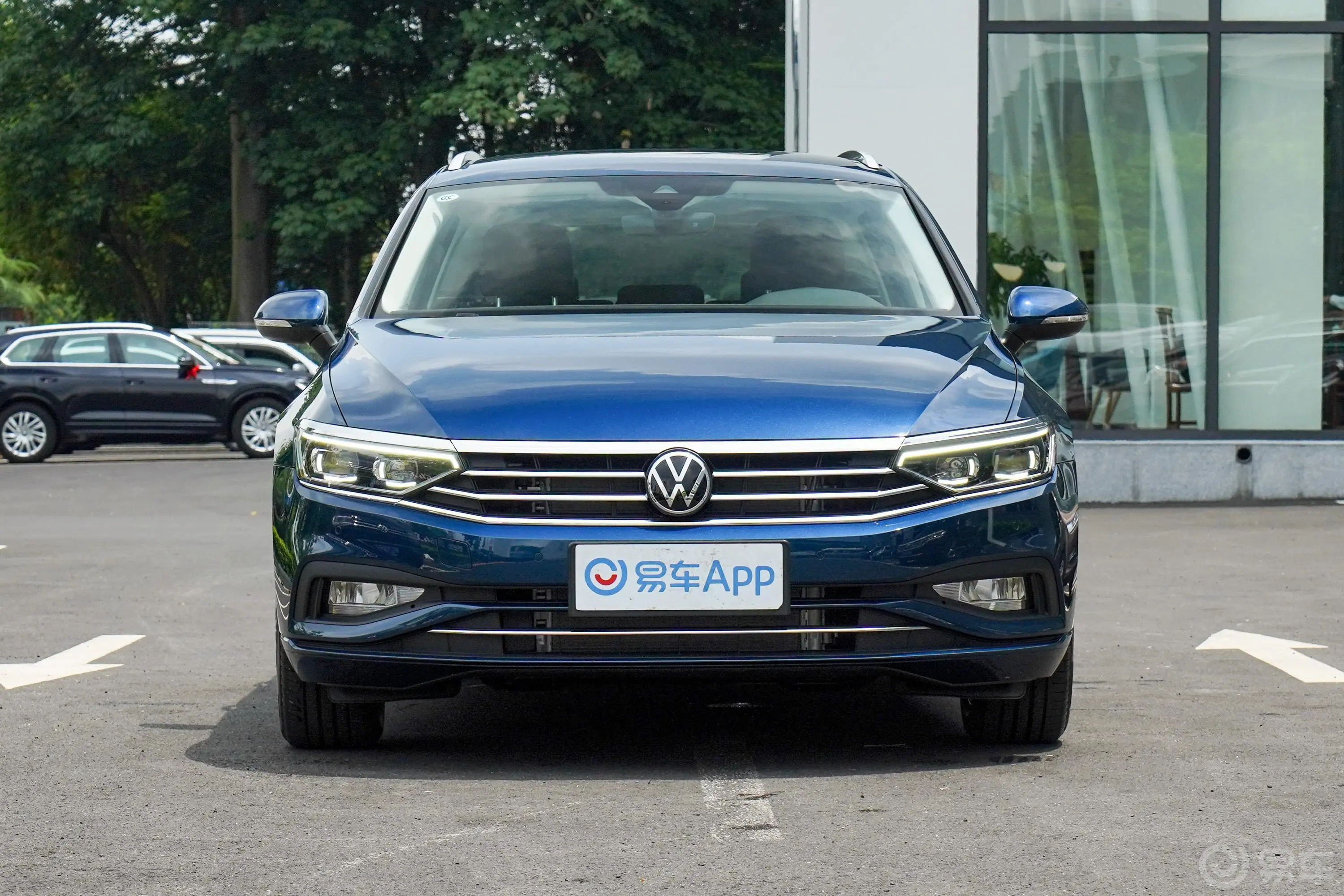 蔚揽330TSI 两驱 舒行版正前水平