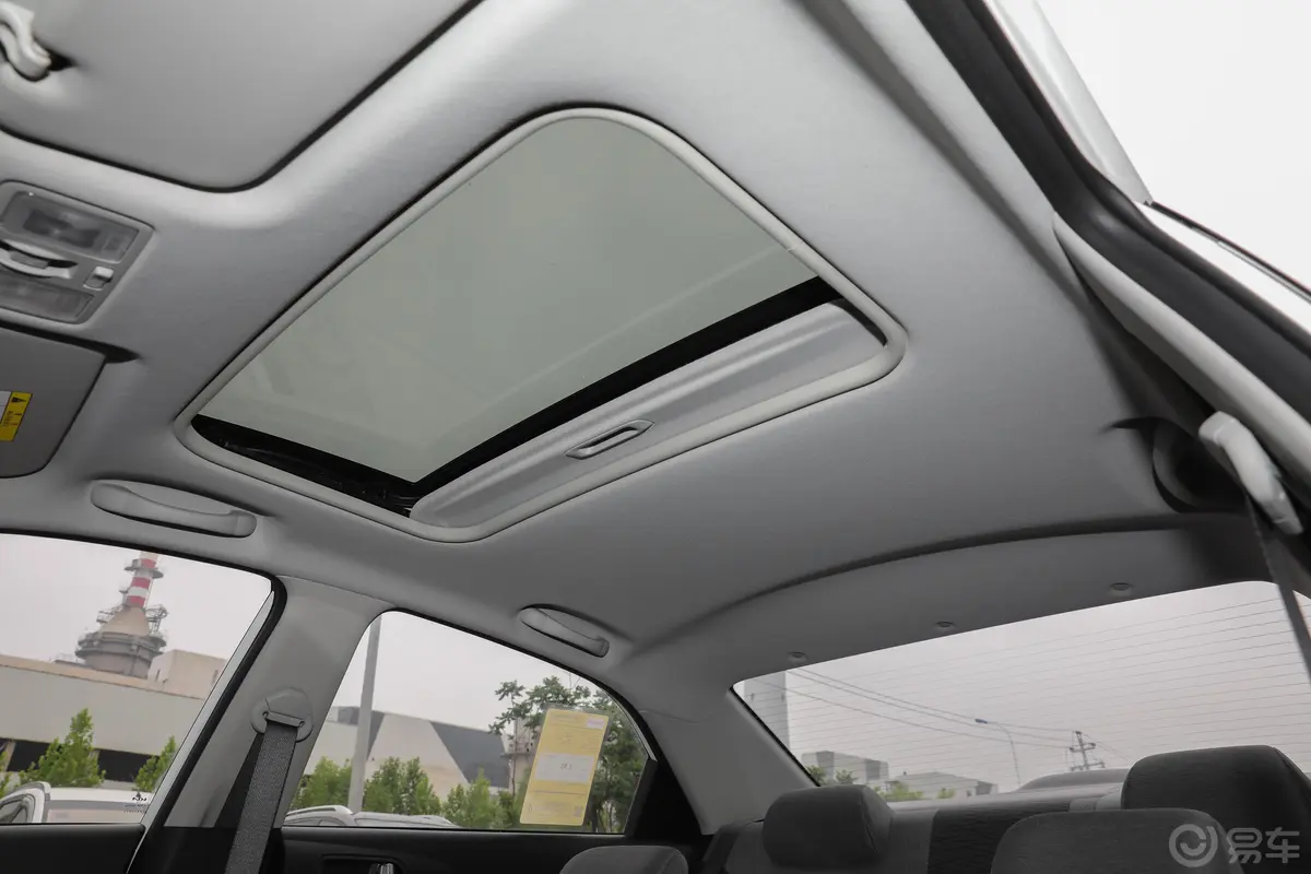 焕驰改款 1.4L 自动 舒适天窗版天窗内拍关闭