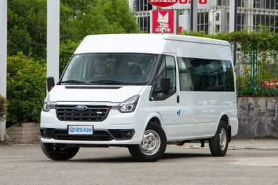 2021款 新世代全顺 Pro 2.2T AMT 加长轴后双胎高顶 厢式货车(包) 3座 柴油 国VI外观