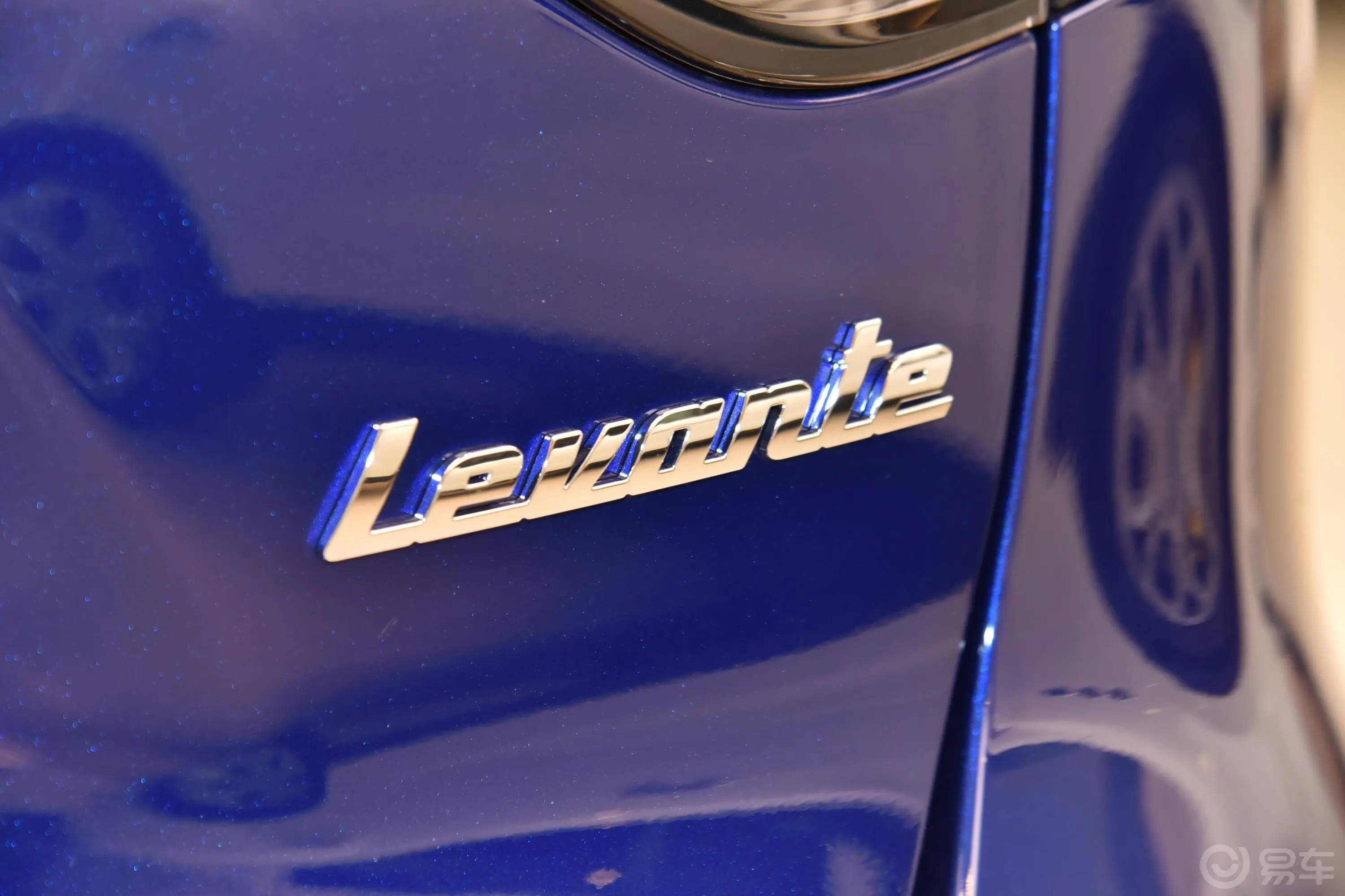 Levante3.0T 标准版外观