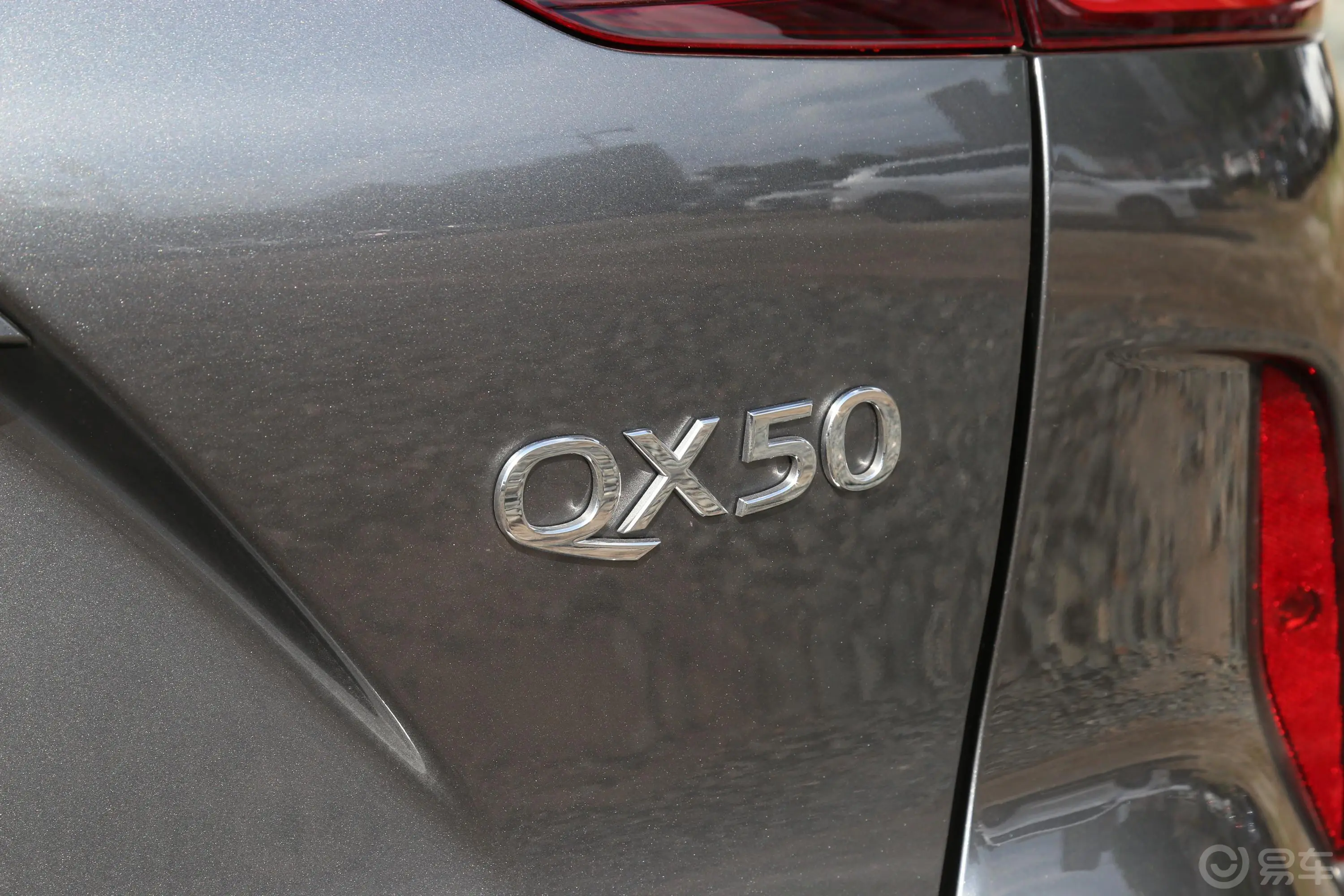 英菲尼迪QX50改款 2.0T 四驱 菁英版外观