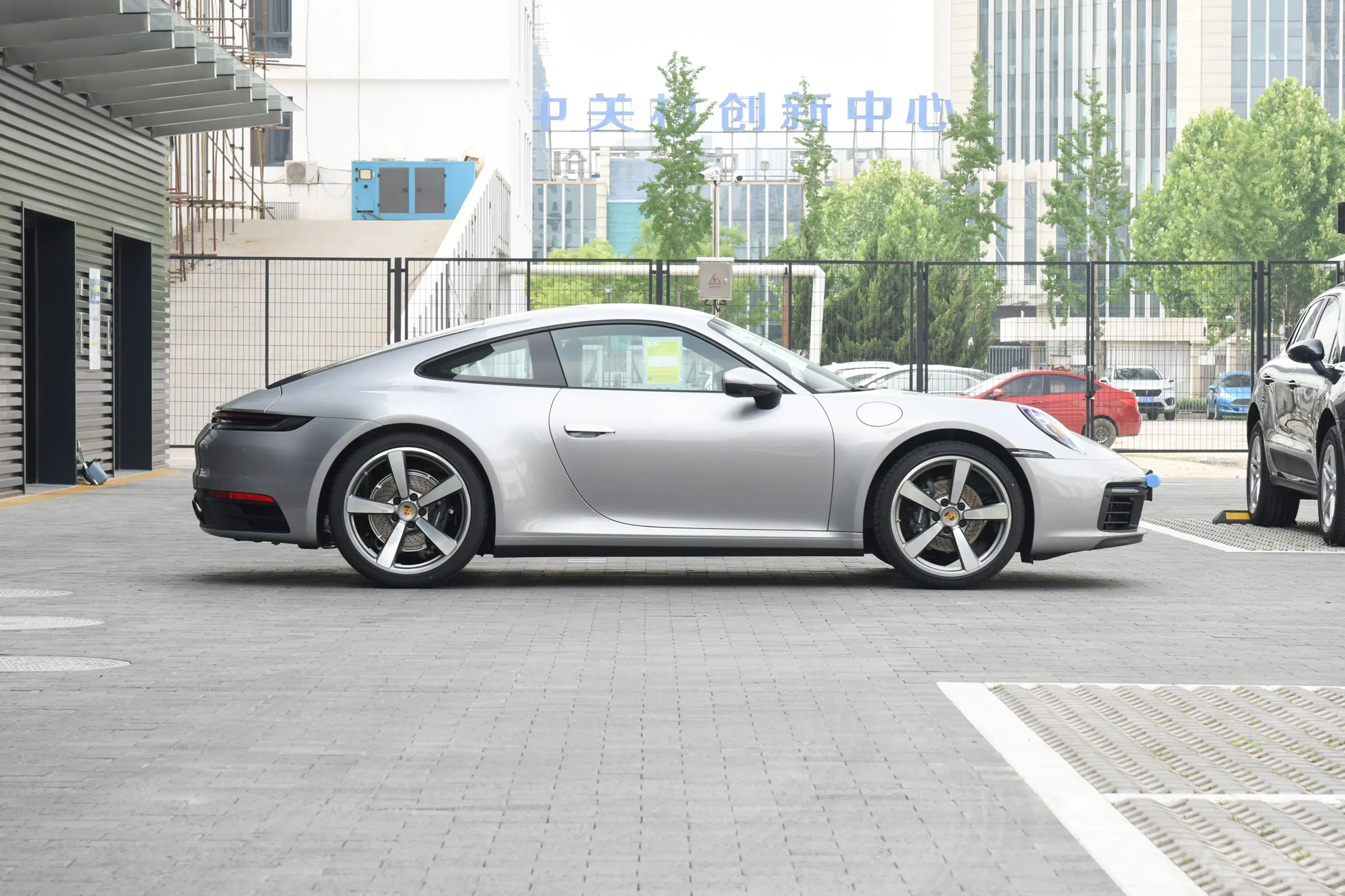 保时捷911Carrera 3.0T外观