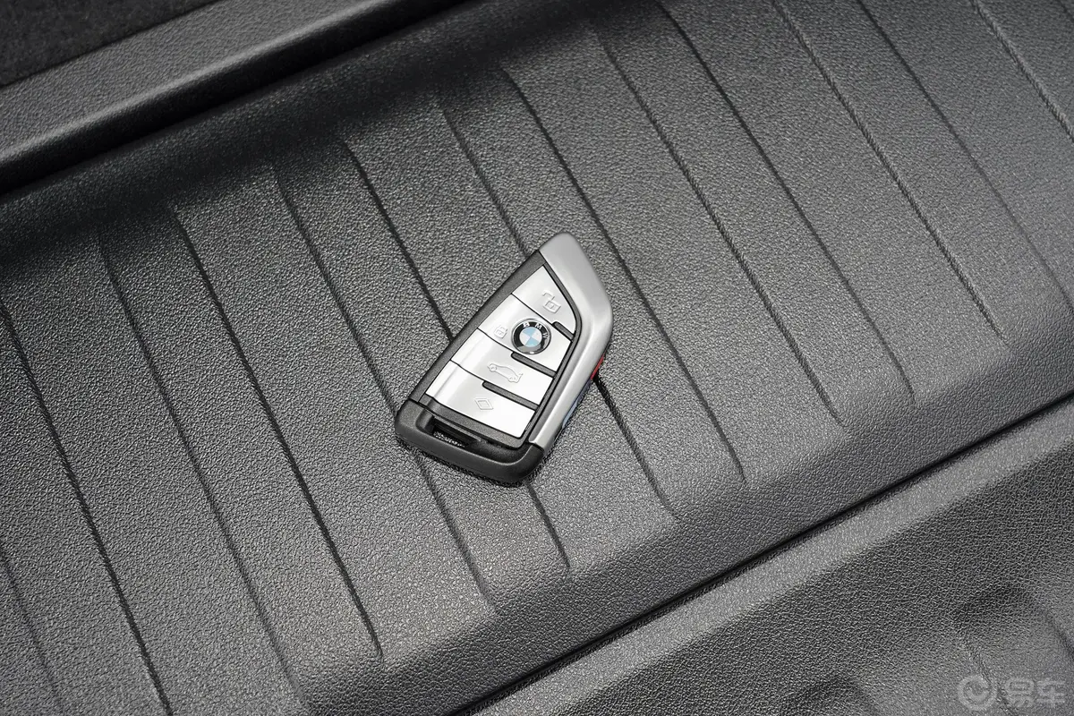 宝马X5(进口)改款 xDrive40i M运动套装钥匙正面