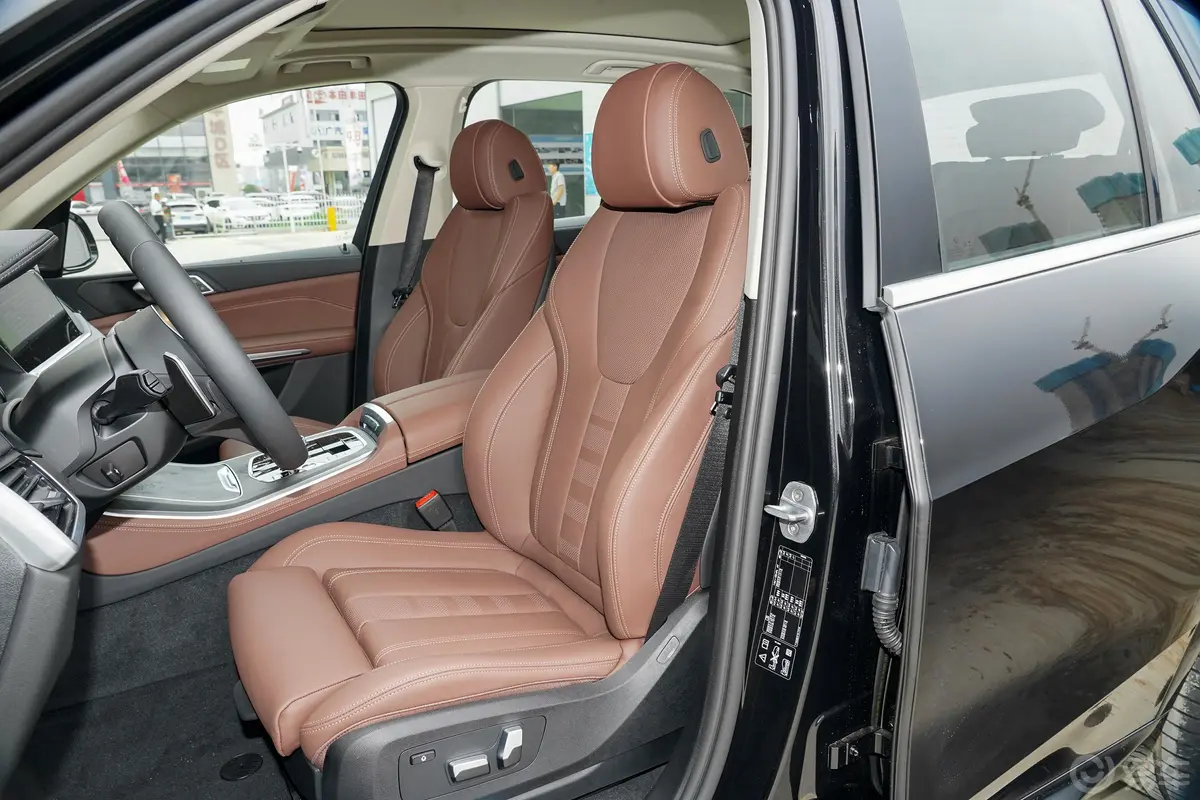宝马X5(进口)改款 xDrive40i M运动套装驾驶员座椅
