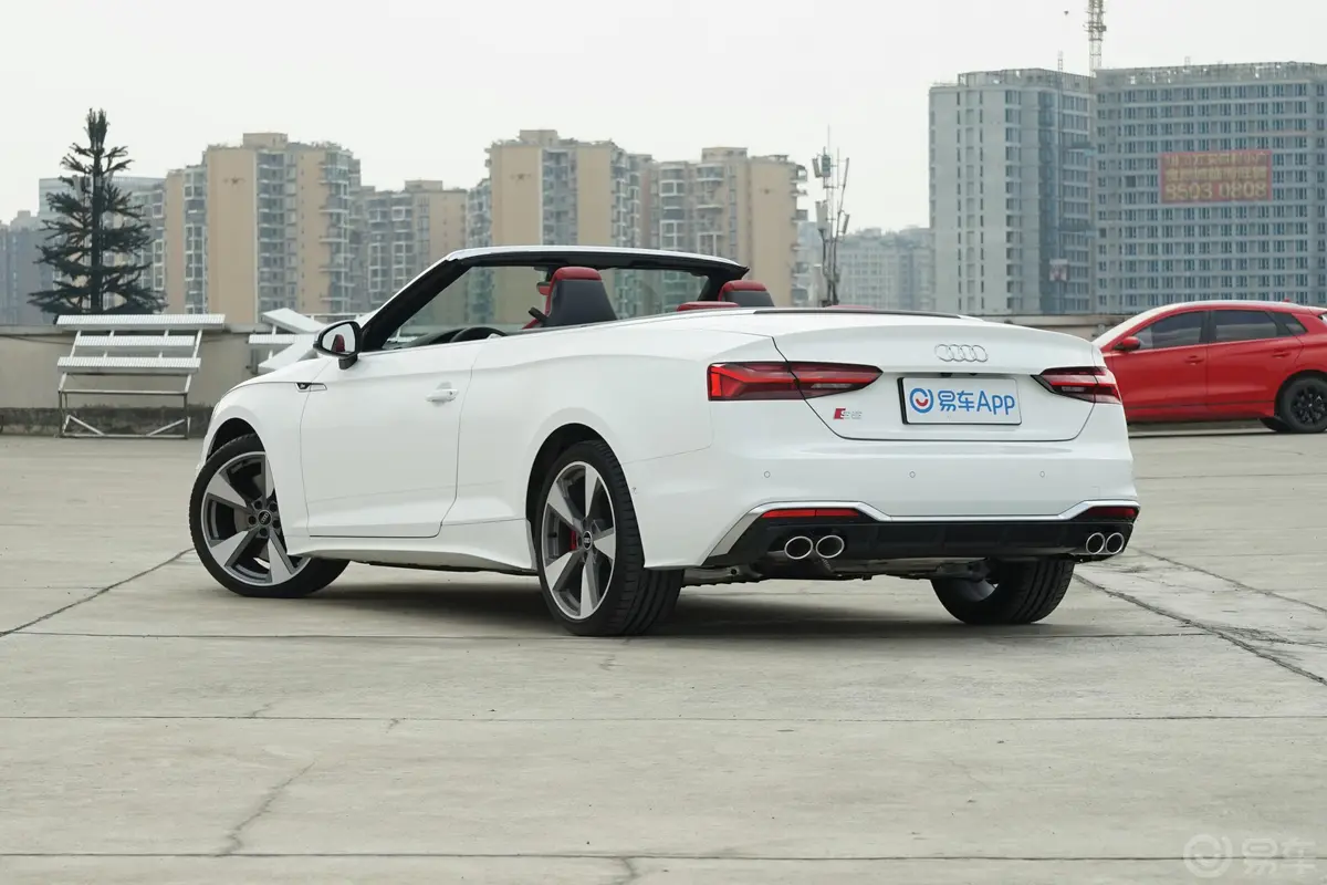 奥迪S53.0T Cabriolet外观