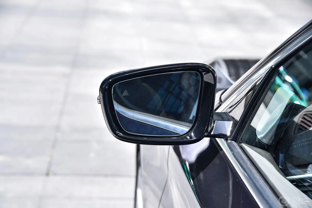 宝马5系改款 530Li 行政型 豪华套装后视镜镜面