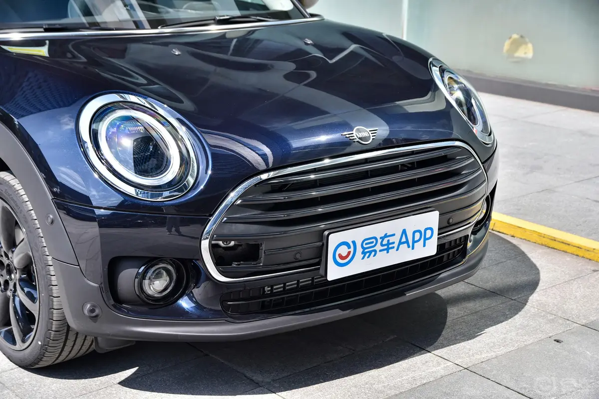 MINI CLUBMAN1.5T COOPER 鉴赏家外观