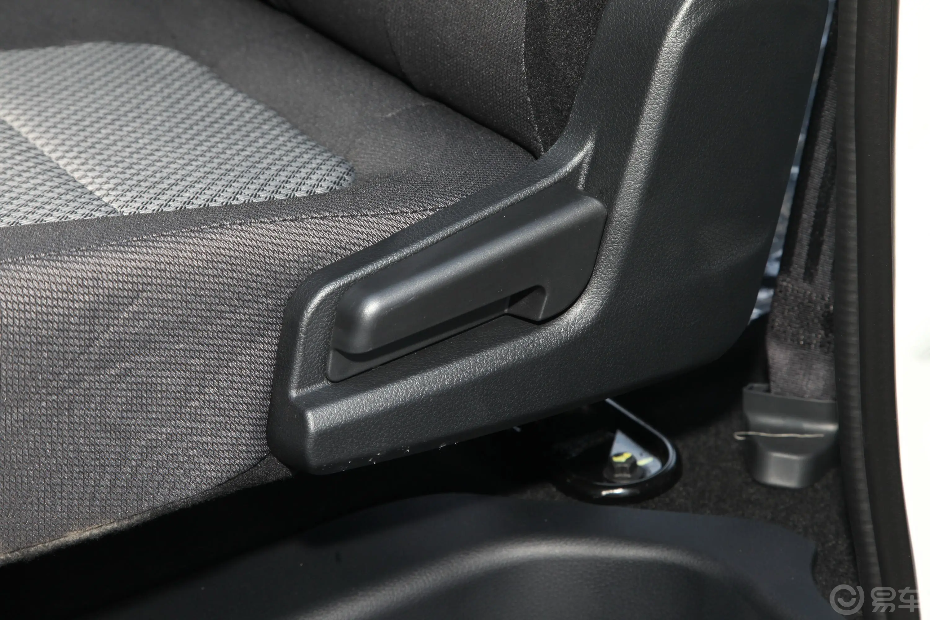 欧诺S欧诺S 1.5L 手动 客车智享版(双蒸空调)空间