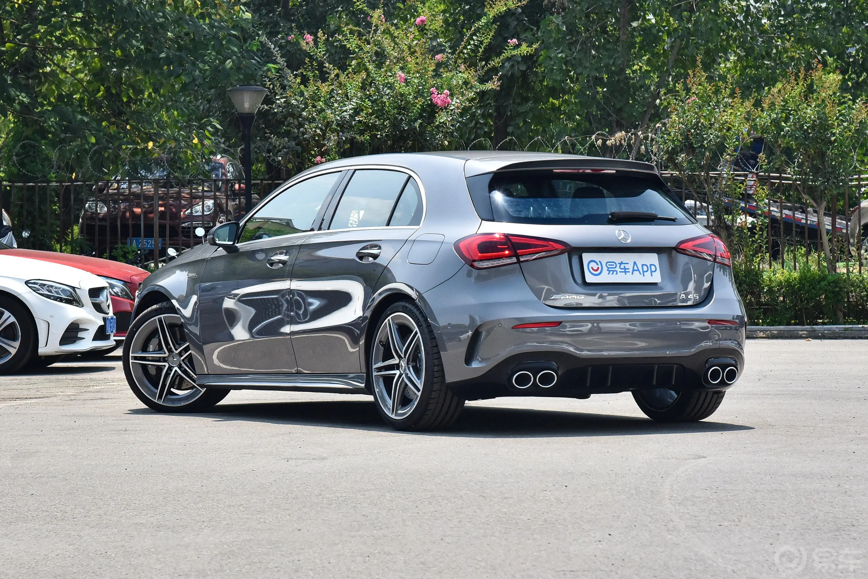 奔驰A级 AMG(进口)改款 AMG A 45 4MATIC+侧后45度车头向左水平