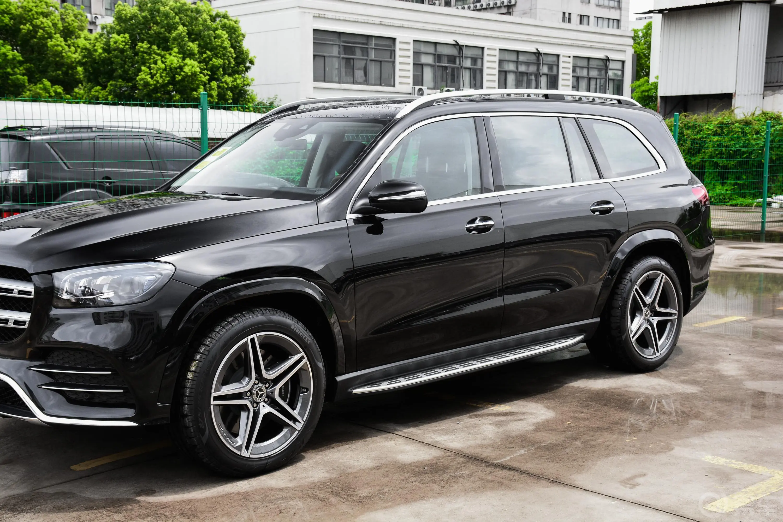 奔驰GLS改款 GLS 450 4MATIC 豪华型外观