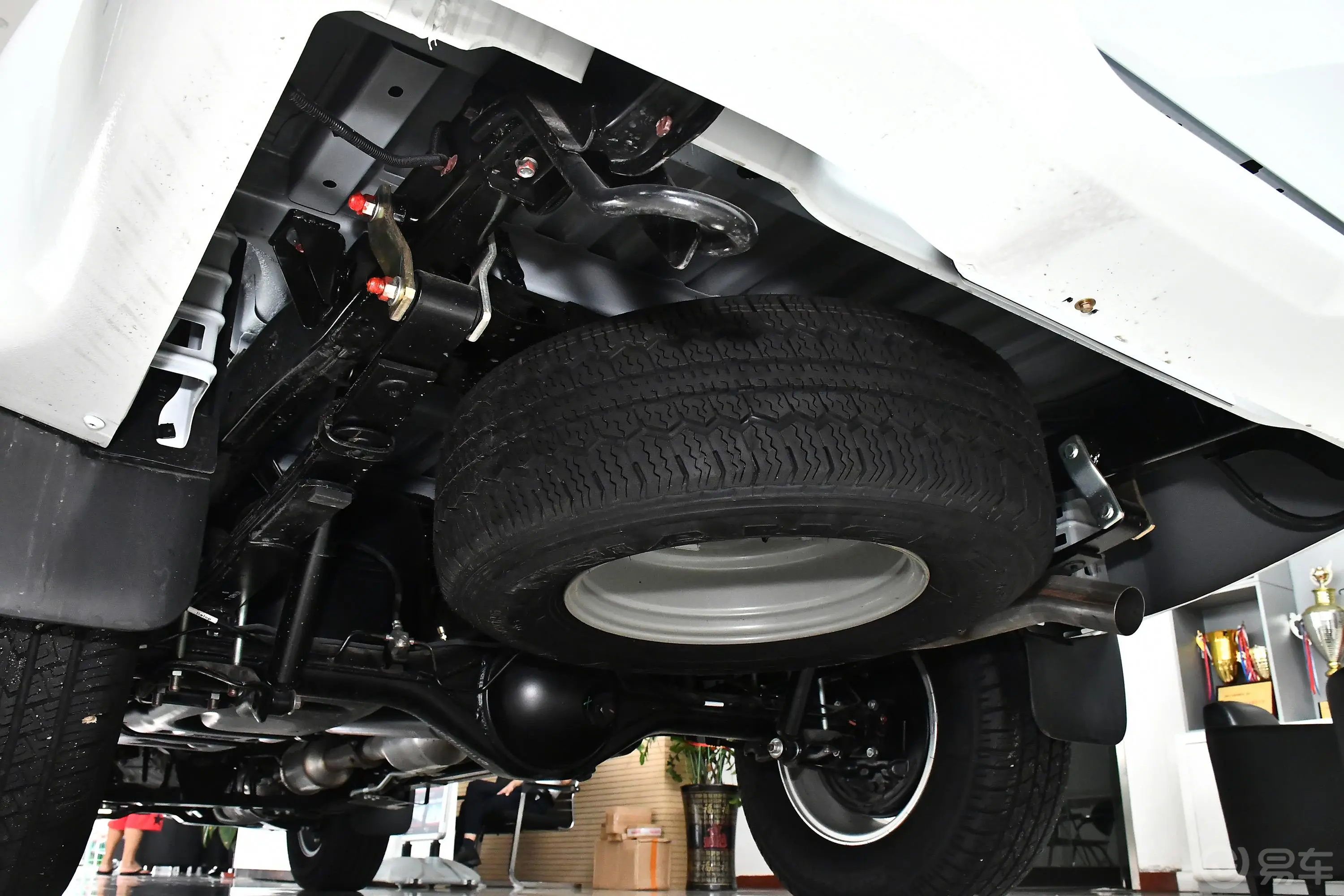 瑞迈2.8T 手动 两驱 标轴舒享版 柴油备胎
