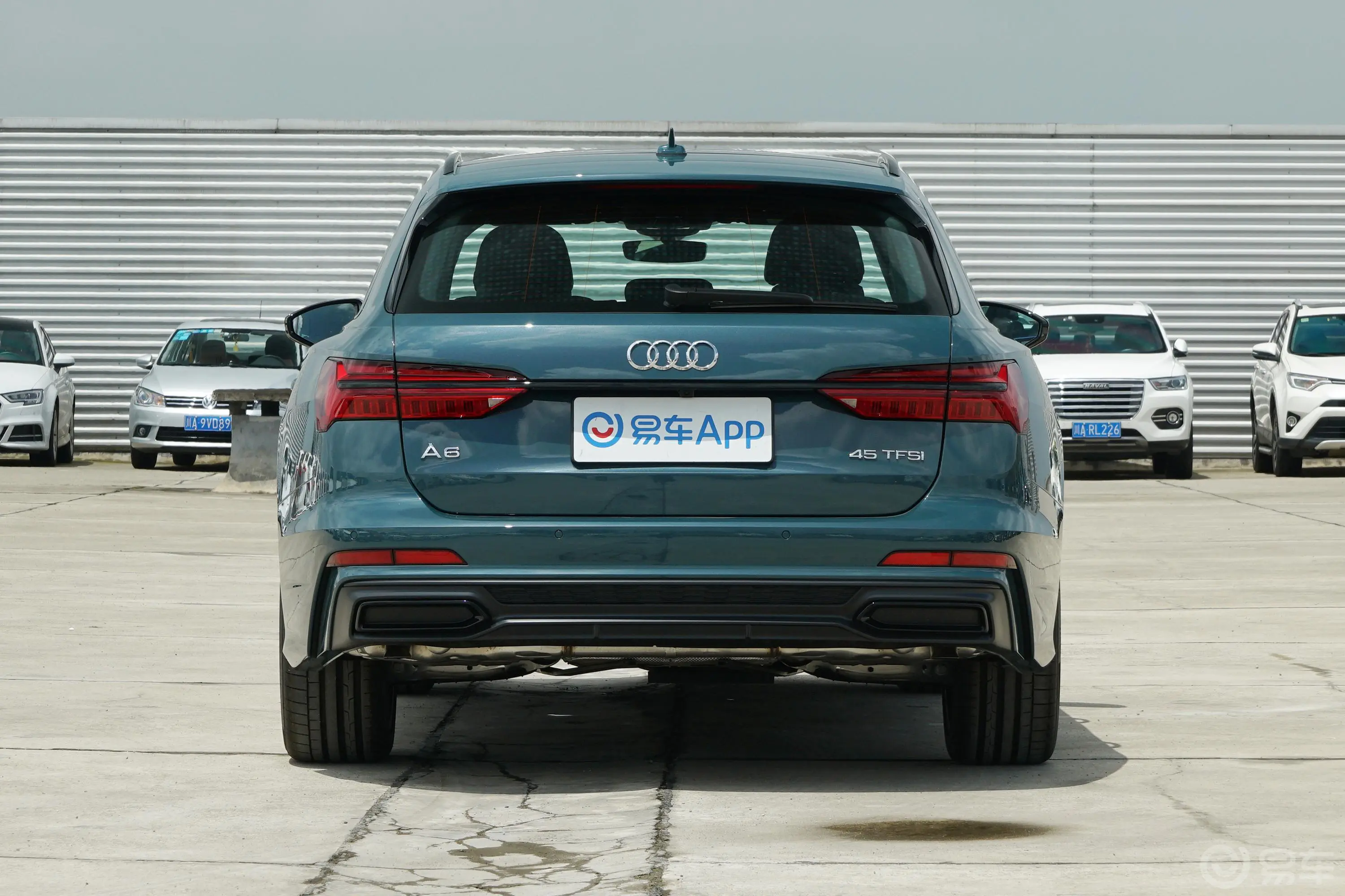 奥迪A6Avant 先锋派 45 TFSI 星辰版外观