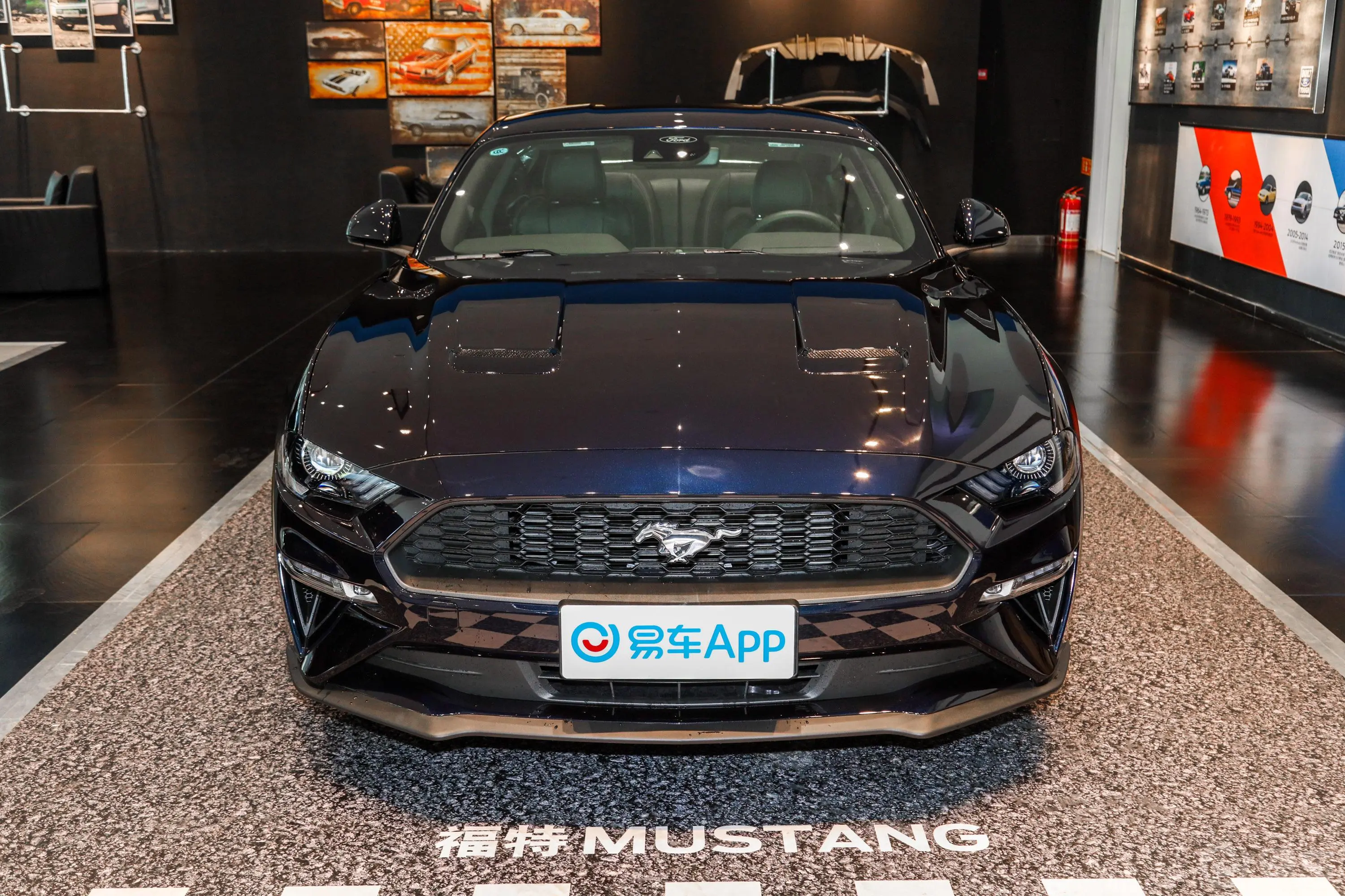 Mustang2.3T 驰影性能进阶版正前水平