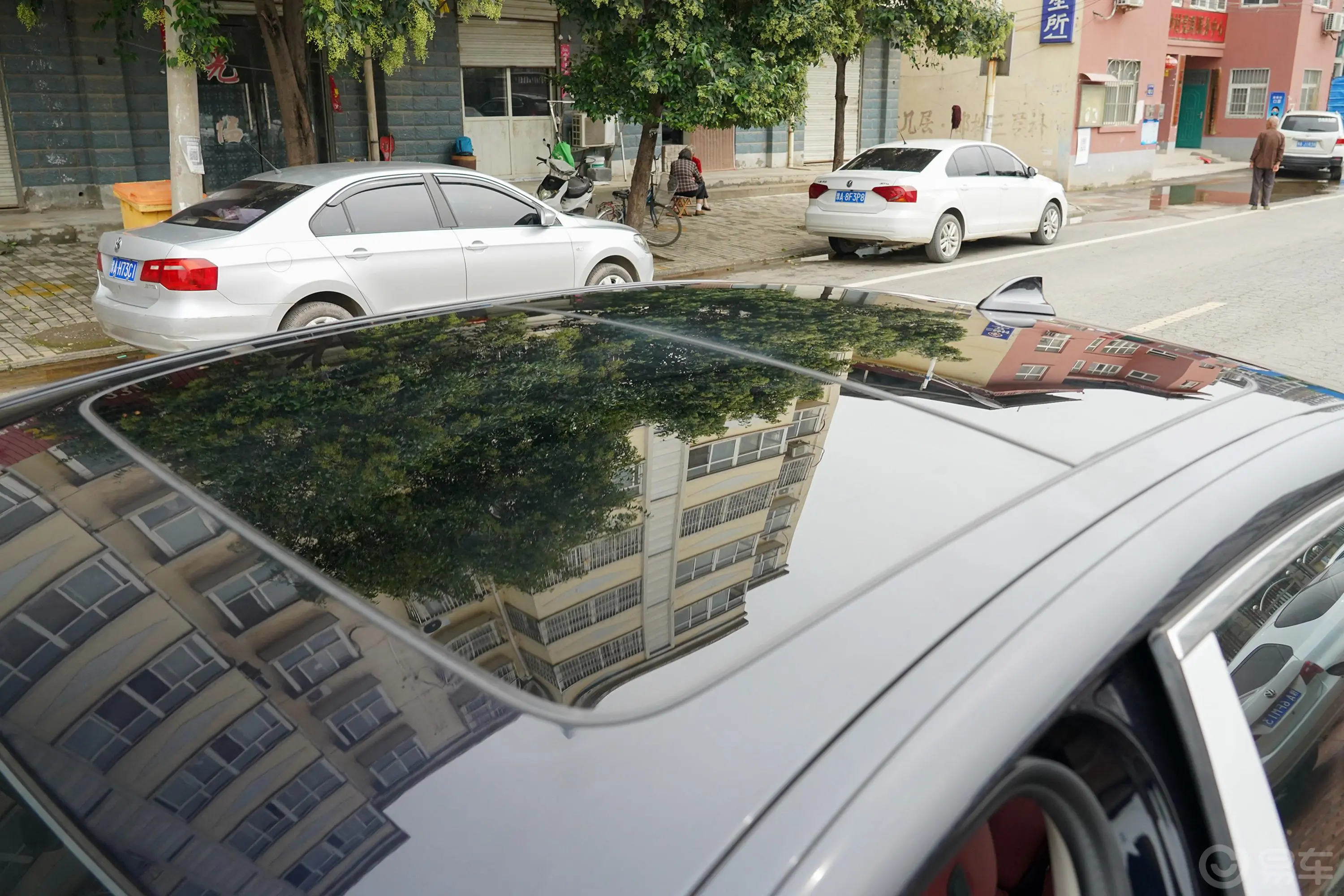 宝马5系530Li 领先型豪华套装外观