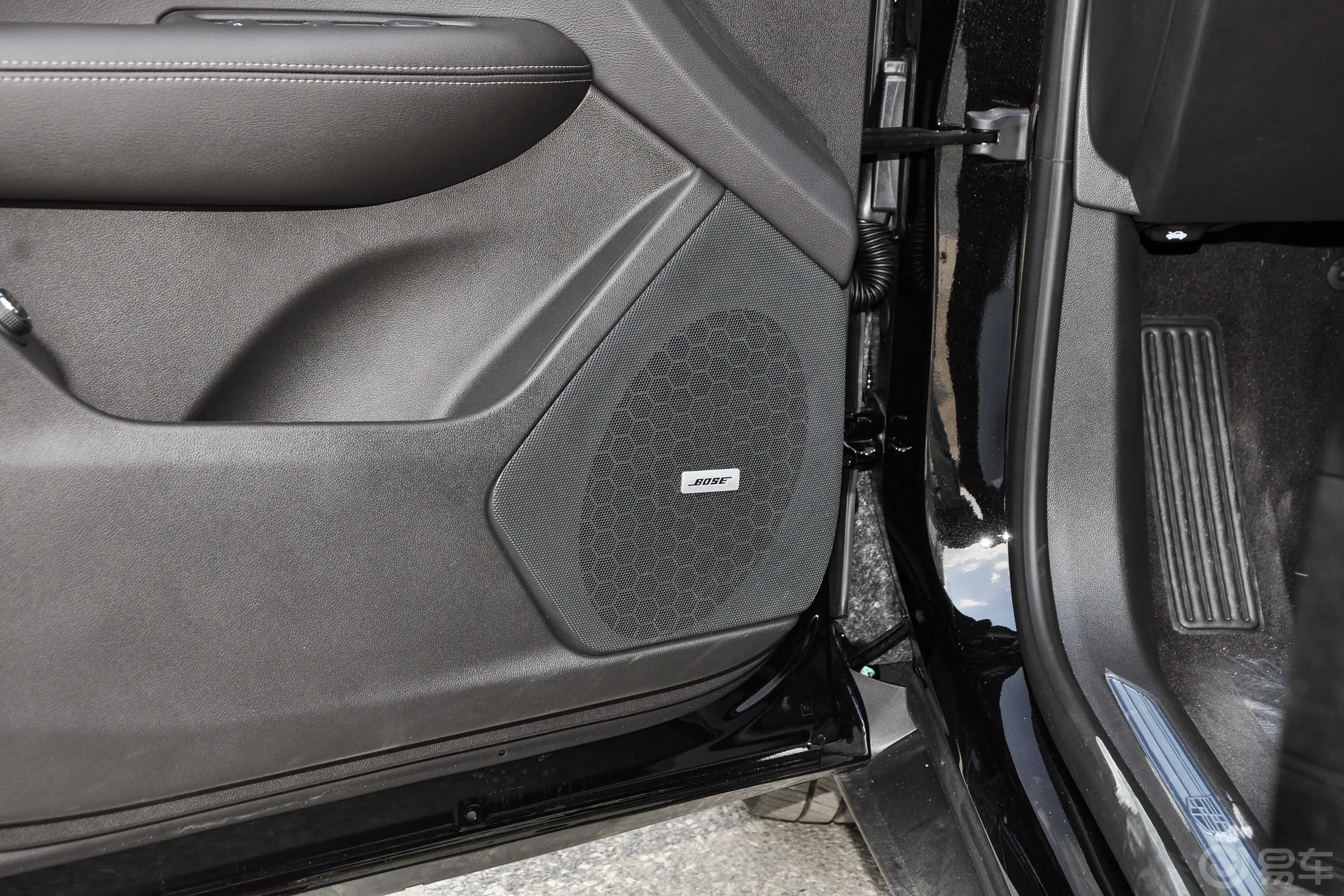 凯迪拉克XT5轻混 2.0T 四驱豪华型音响和品牌