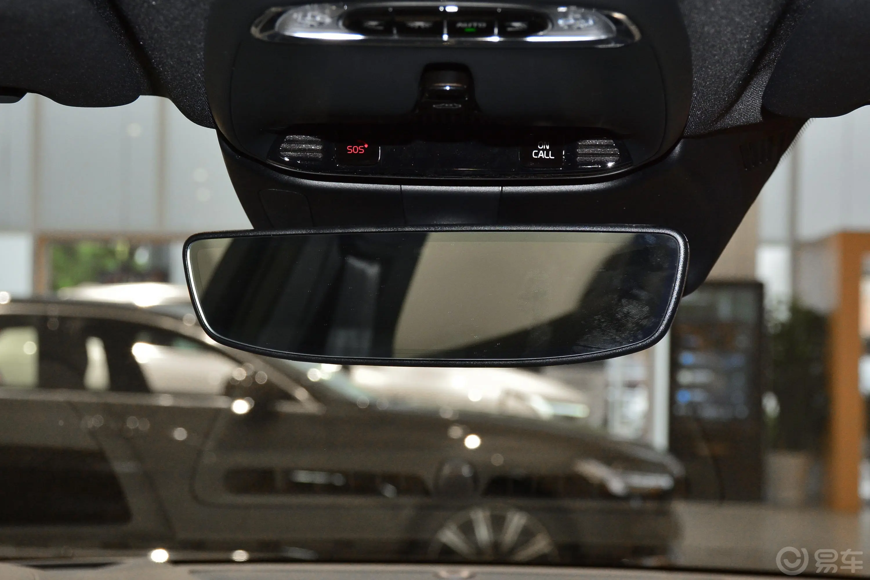 沃尔沃S60新能源T8 四驱智雅运动版内后视镜