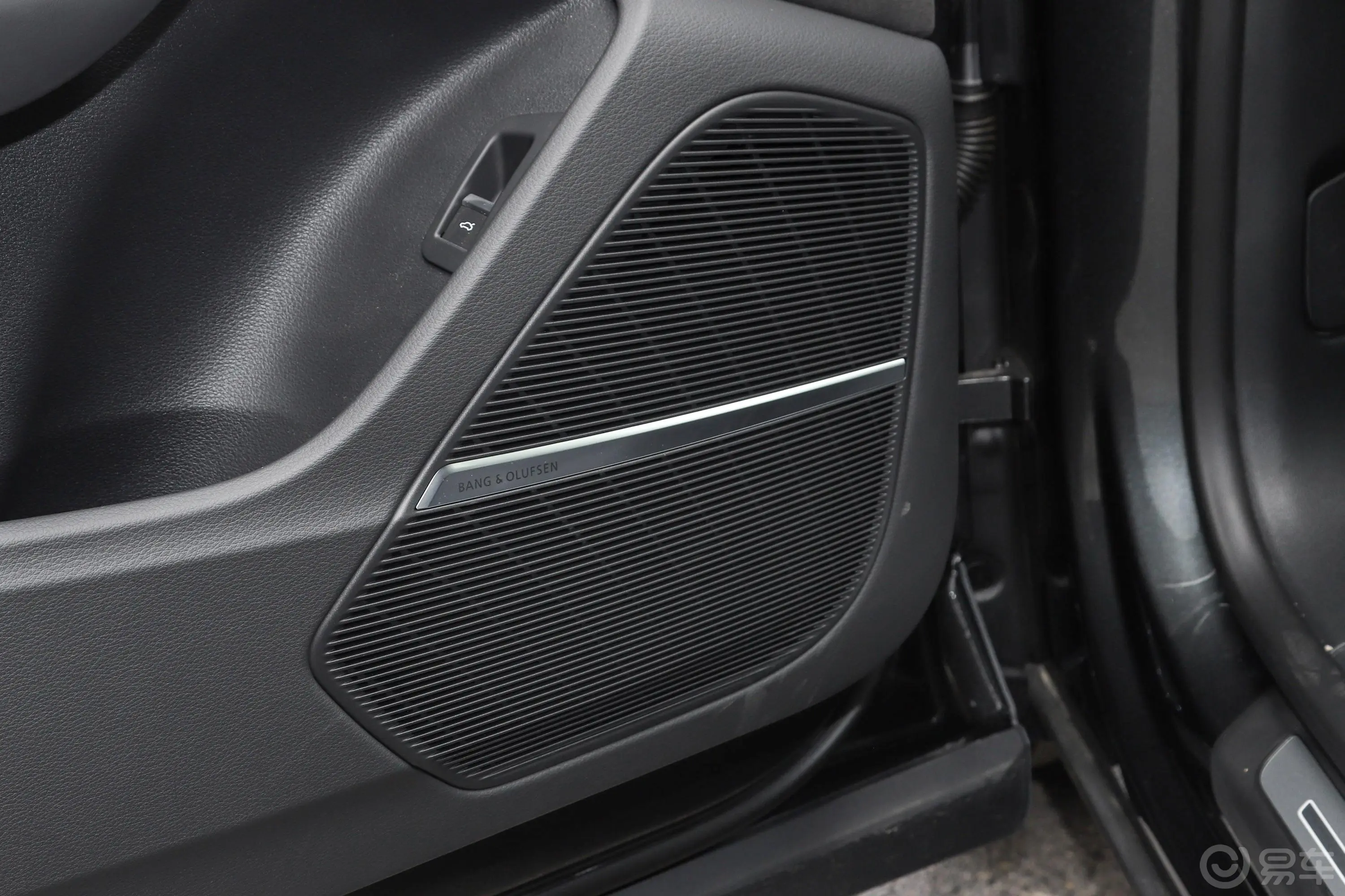 奥迪Q855 TFSI quattro 尊享动感型音响和品牌