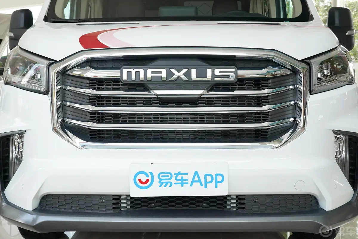 上汽大通MAXUS V90房车旅行家V90 2.0T 自动 横床豪华版外观