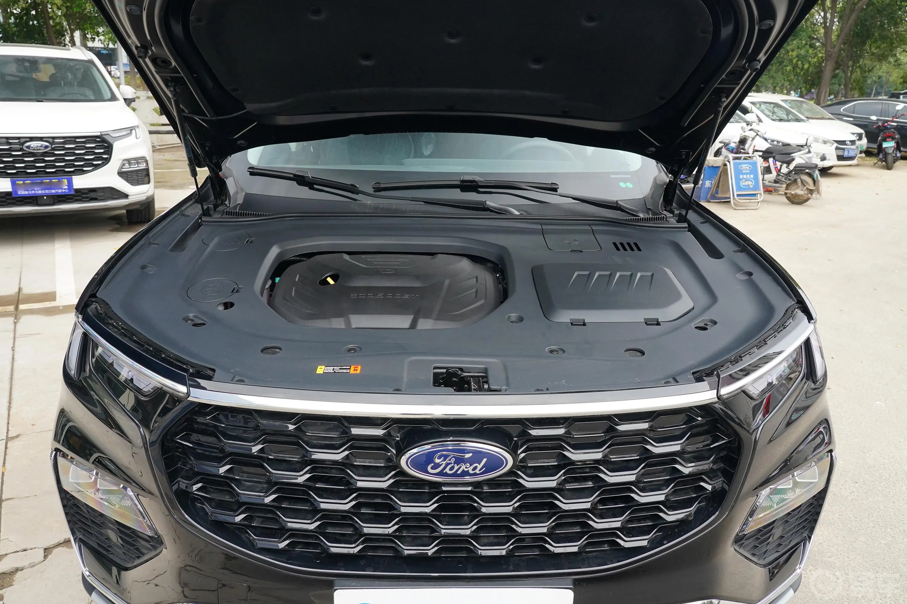 领裕EcoBoost 225 精领型 6座发动机舱整体