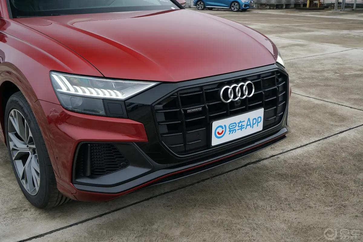 奥迪Q855 TFSI quattro 臻选动感型外观