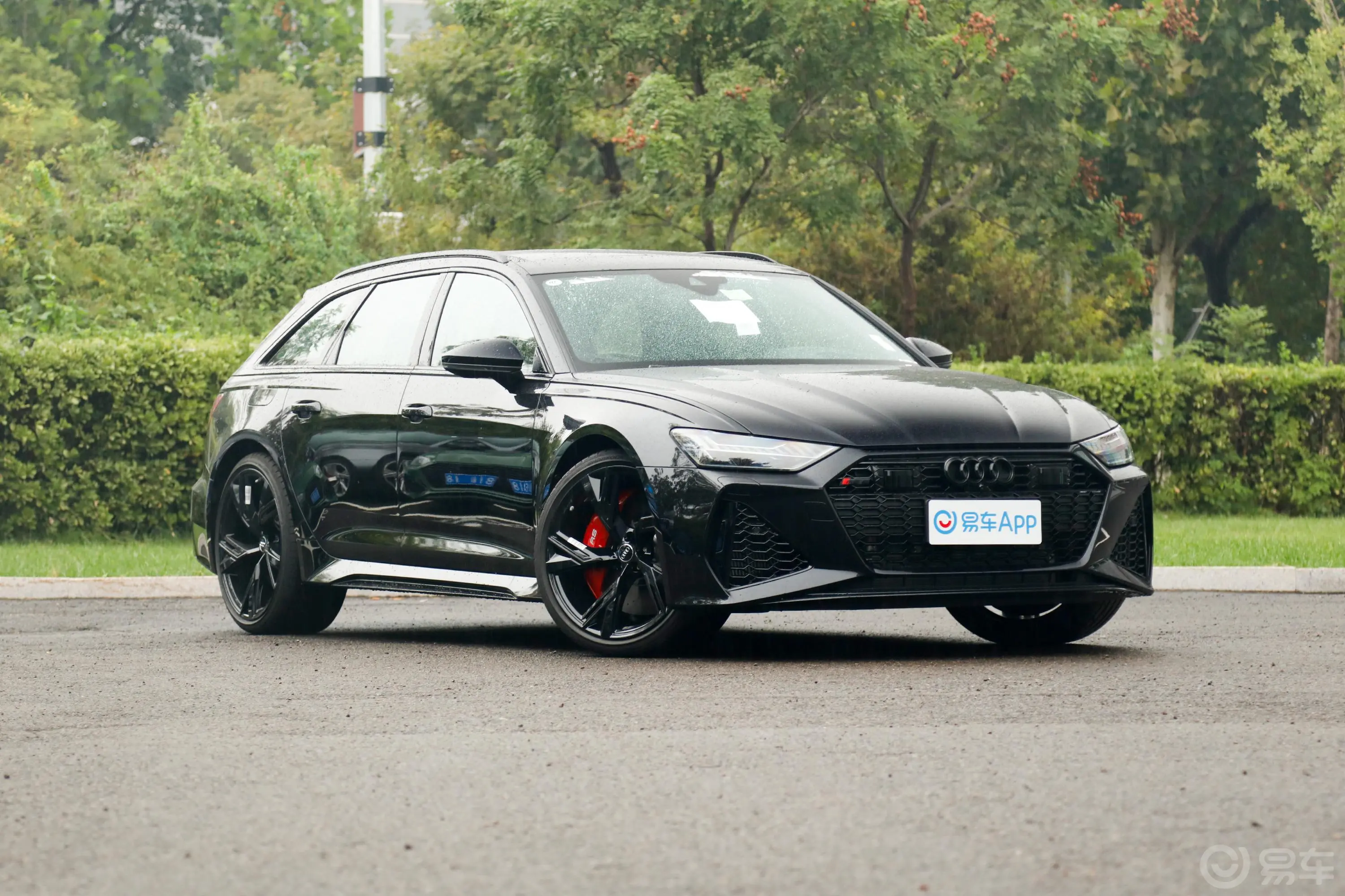 奥迪RS 6RS 6 4.0T Avant外观