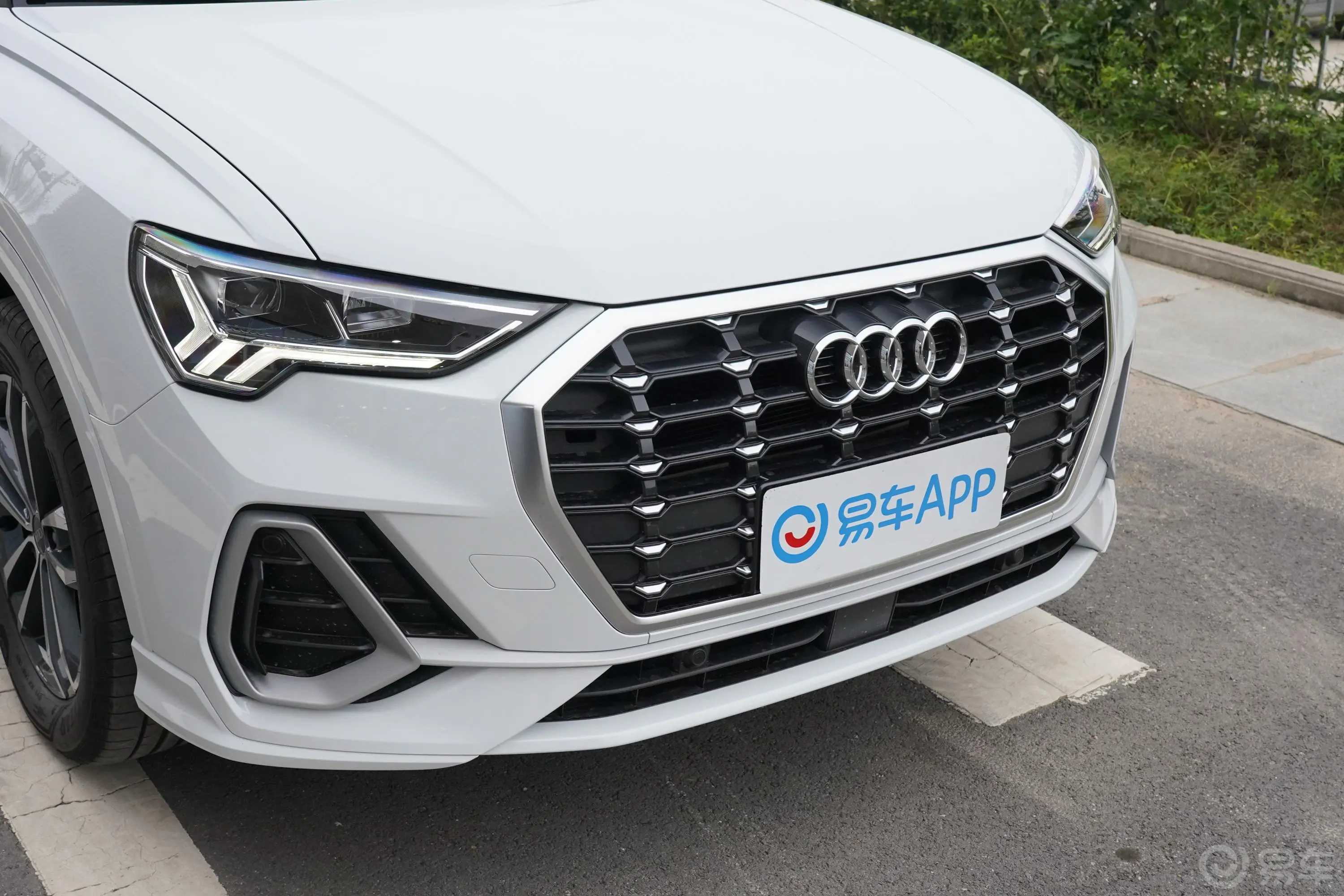 奥迪Q335 TFSI 进取动感型外观