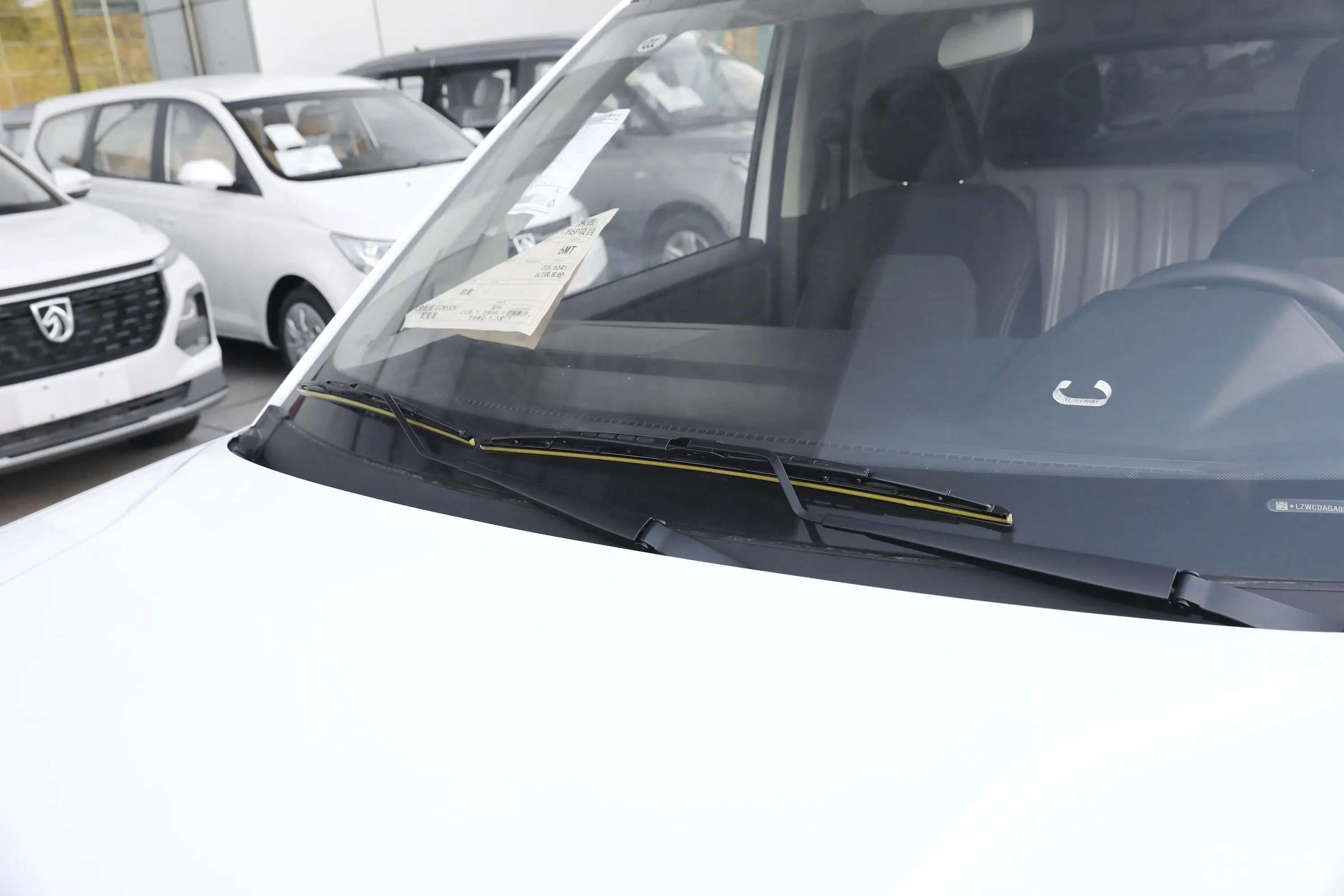 五菱征程1.5T 舒适型封窗车雨刷器