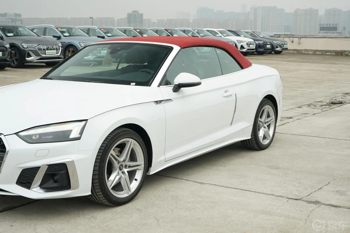 奥迪A5Cabriolet 40 TFSI 时尚动感型外观